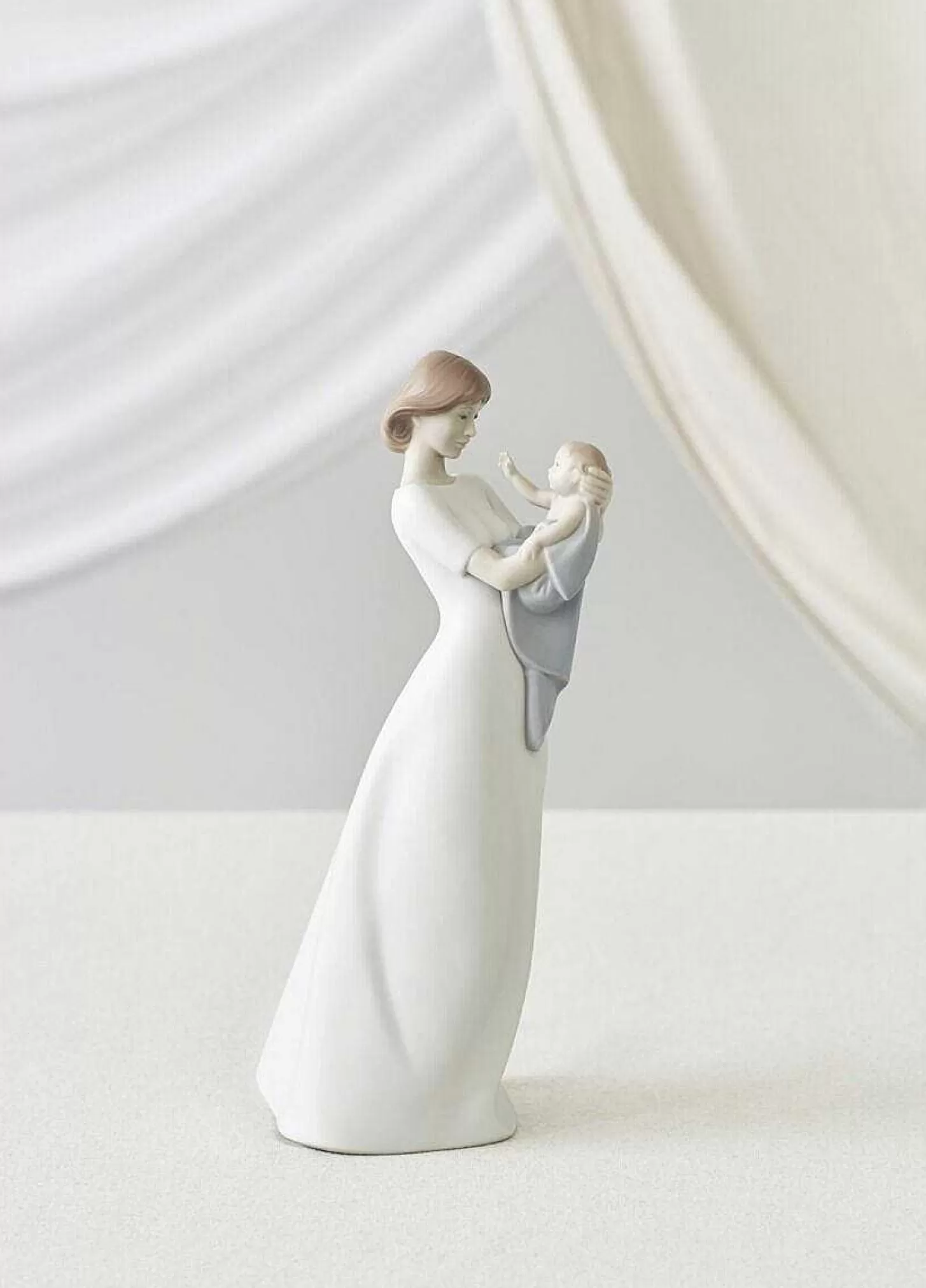 Lladró A Mother'S Treasure Figurine^ Heritage