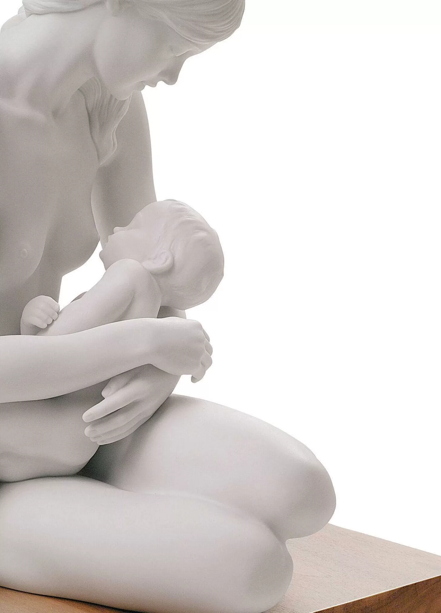 Lladró A Nurturing Bond Mother Figurine^ Heritage