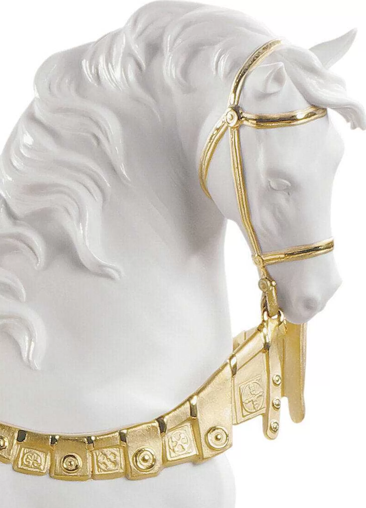 Lladró A Regal Steed Horse Sculpture. Golden Lustre^ Animals