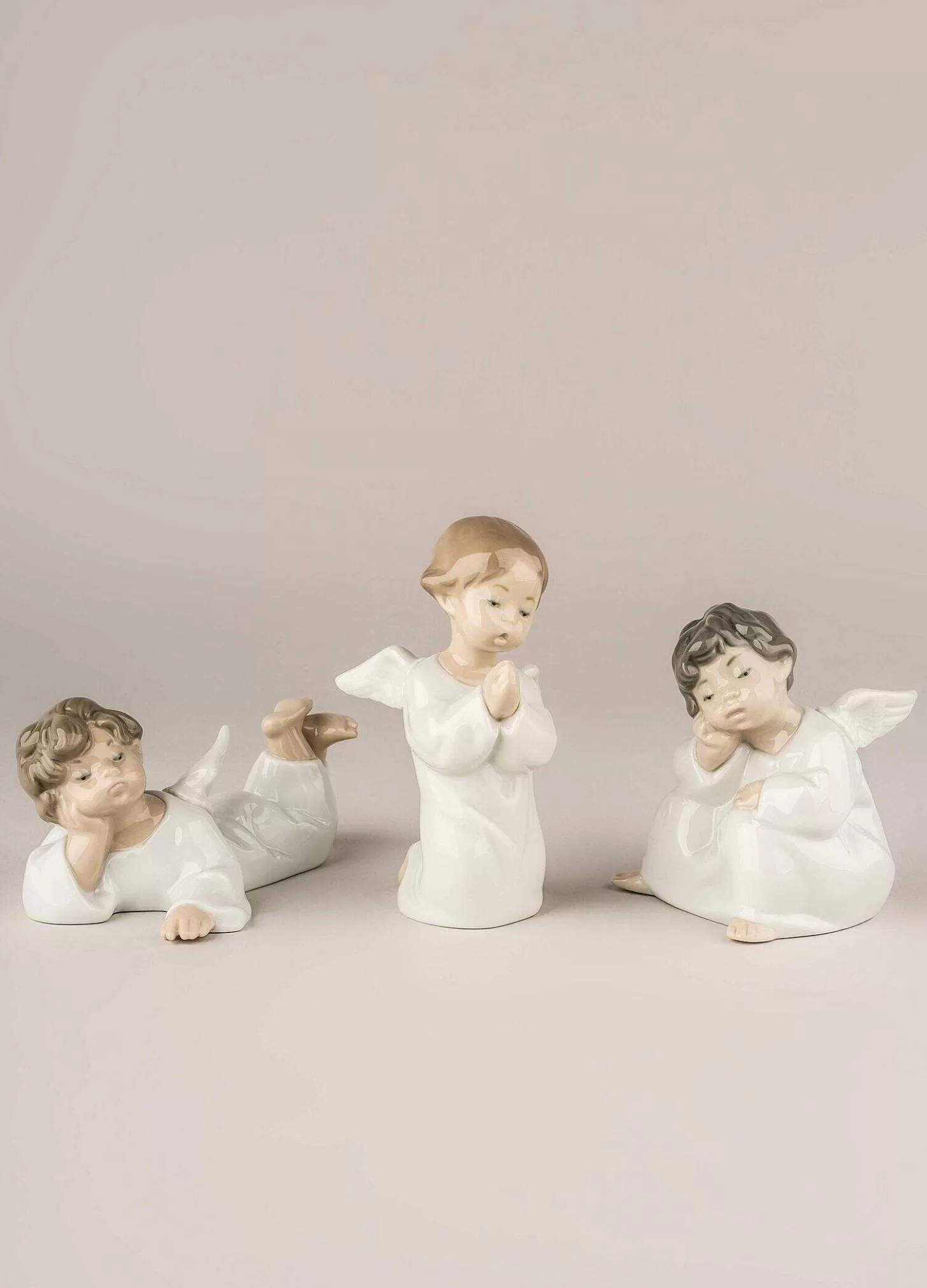Lladró Angel Laying Down Figurine^ Angels