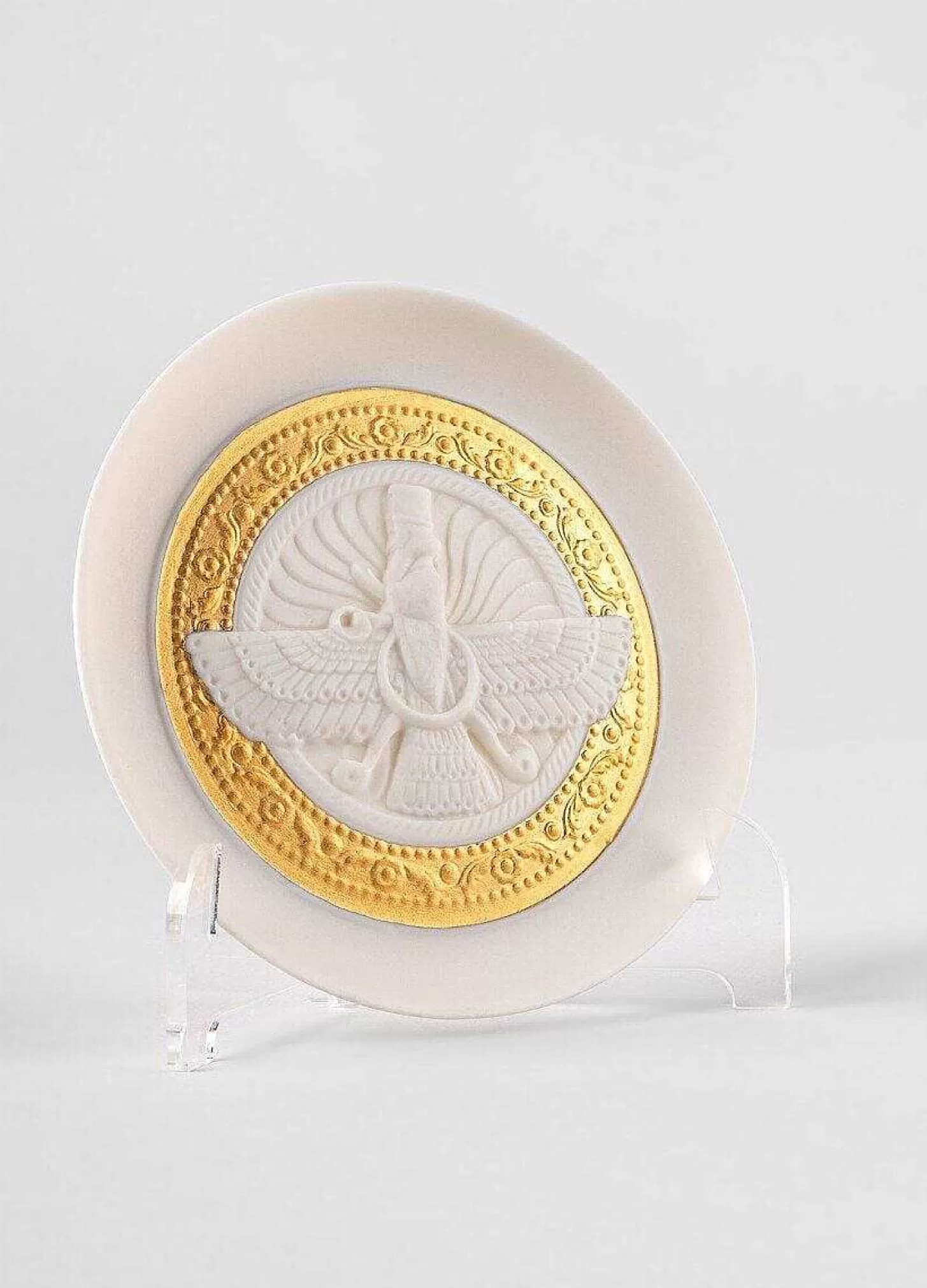 Lladró Asho Farohar Plate^ Design