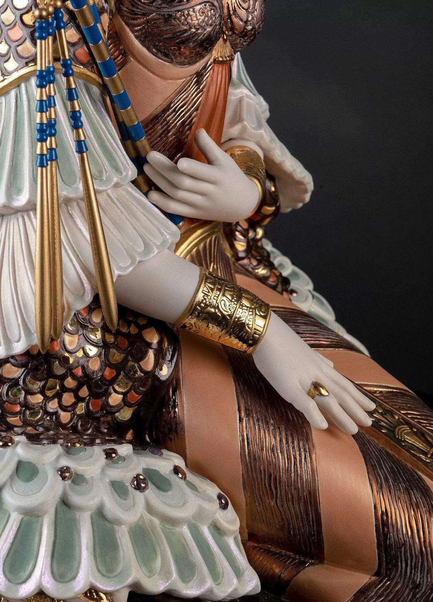 Lladró Cleopatra Sculpture. Limited Edition^ High Porcelain
