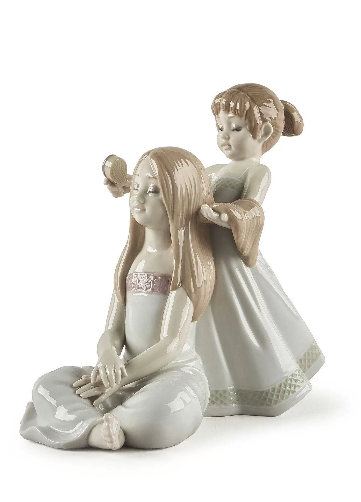 Lladró Combing Your Hair Sculpture^ Heritage
