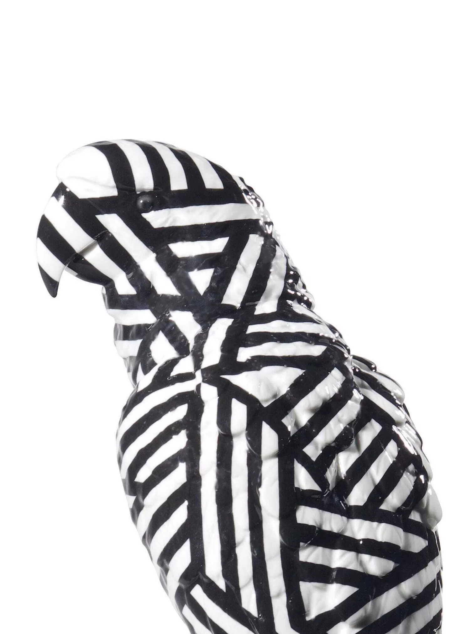 Lladró Dazzle Macaw Bird Sculpture. Limited Edition^ Design