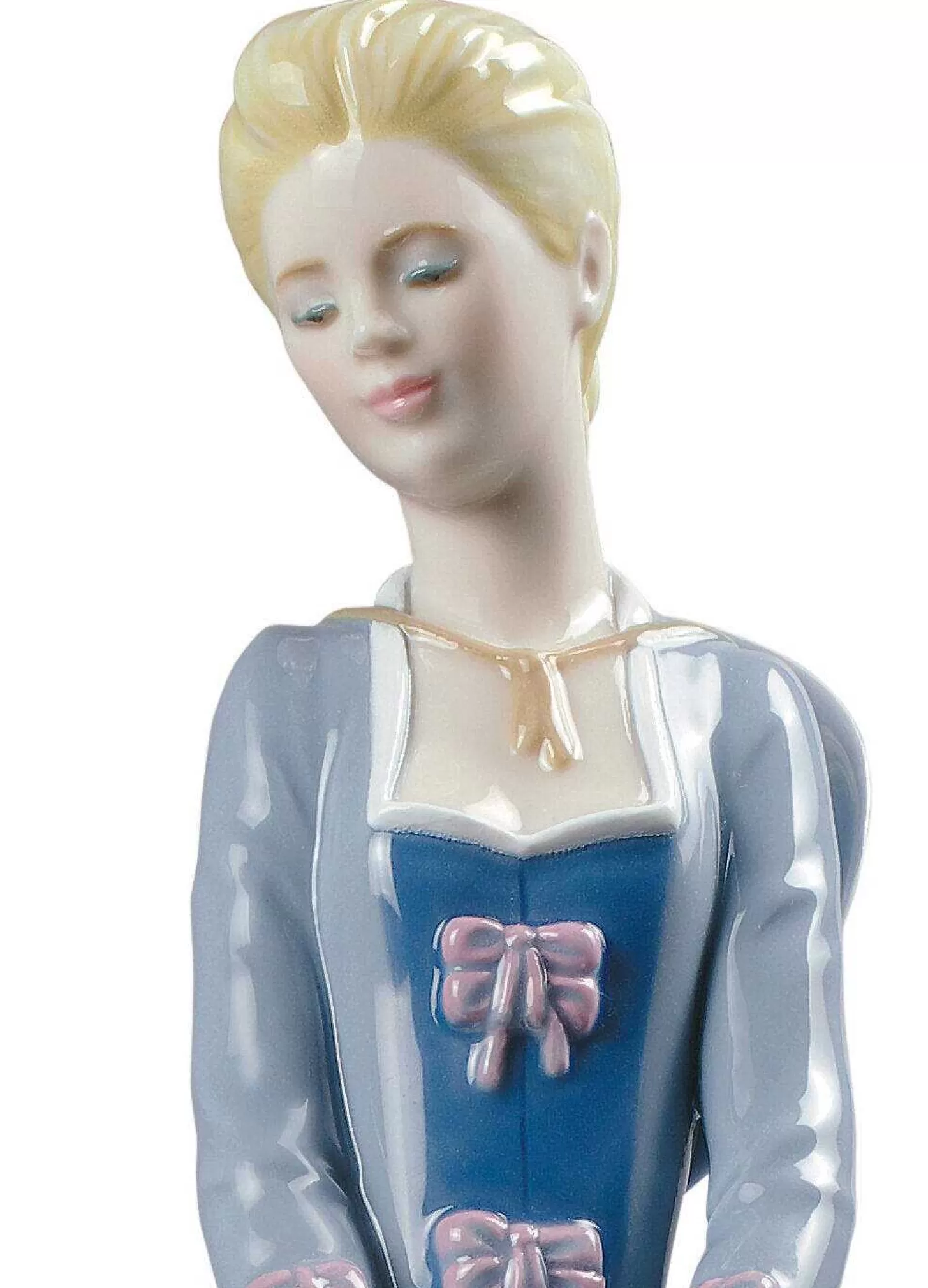 Lladró Garden Blossoms Woman Figurine^ Women