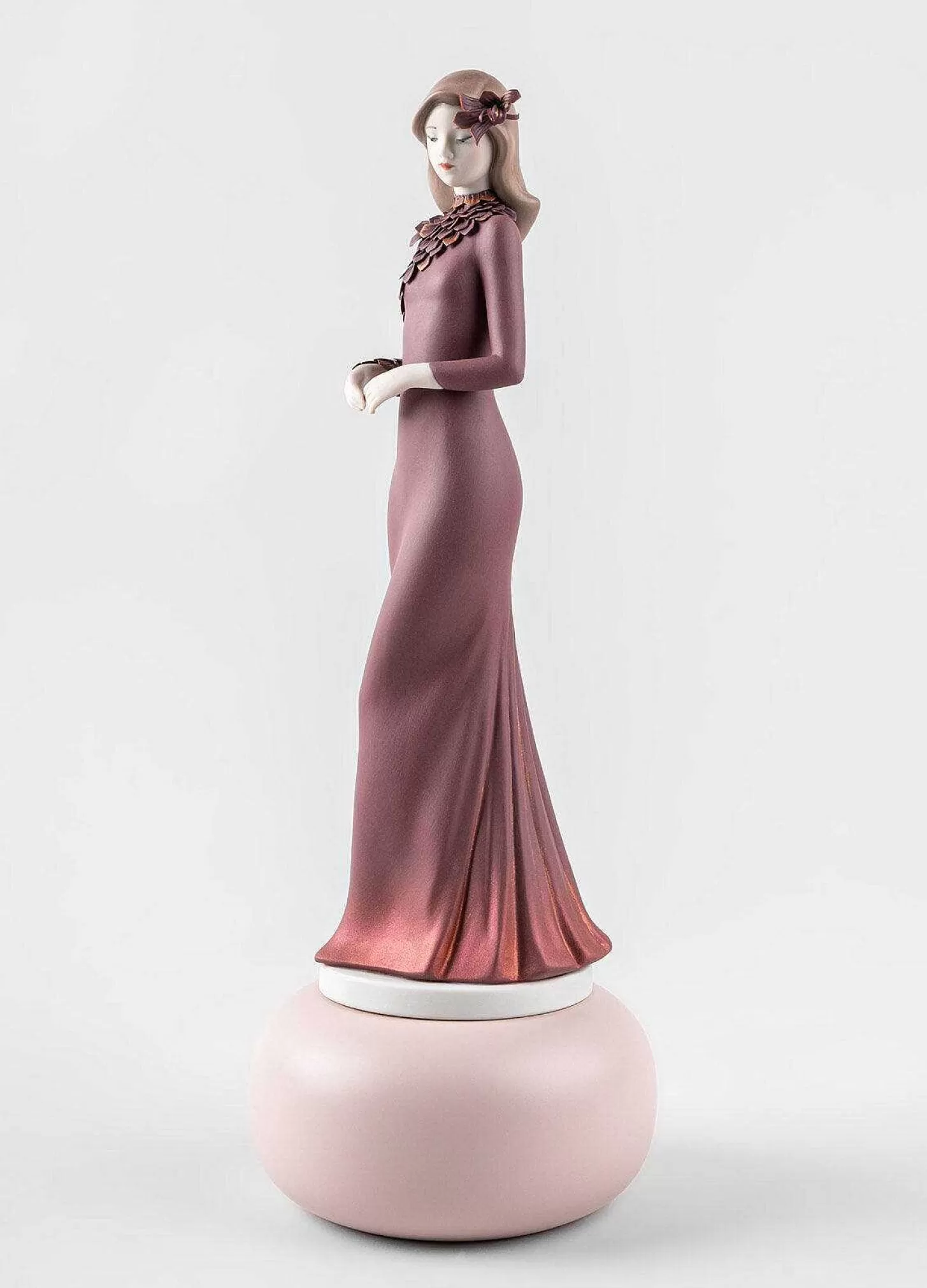 Lladró Haute Allure Timeless Style Sculpture. Limited Edition^ Heritage