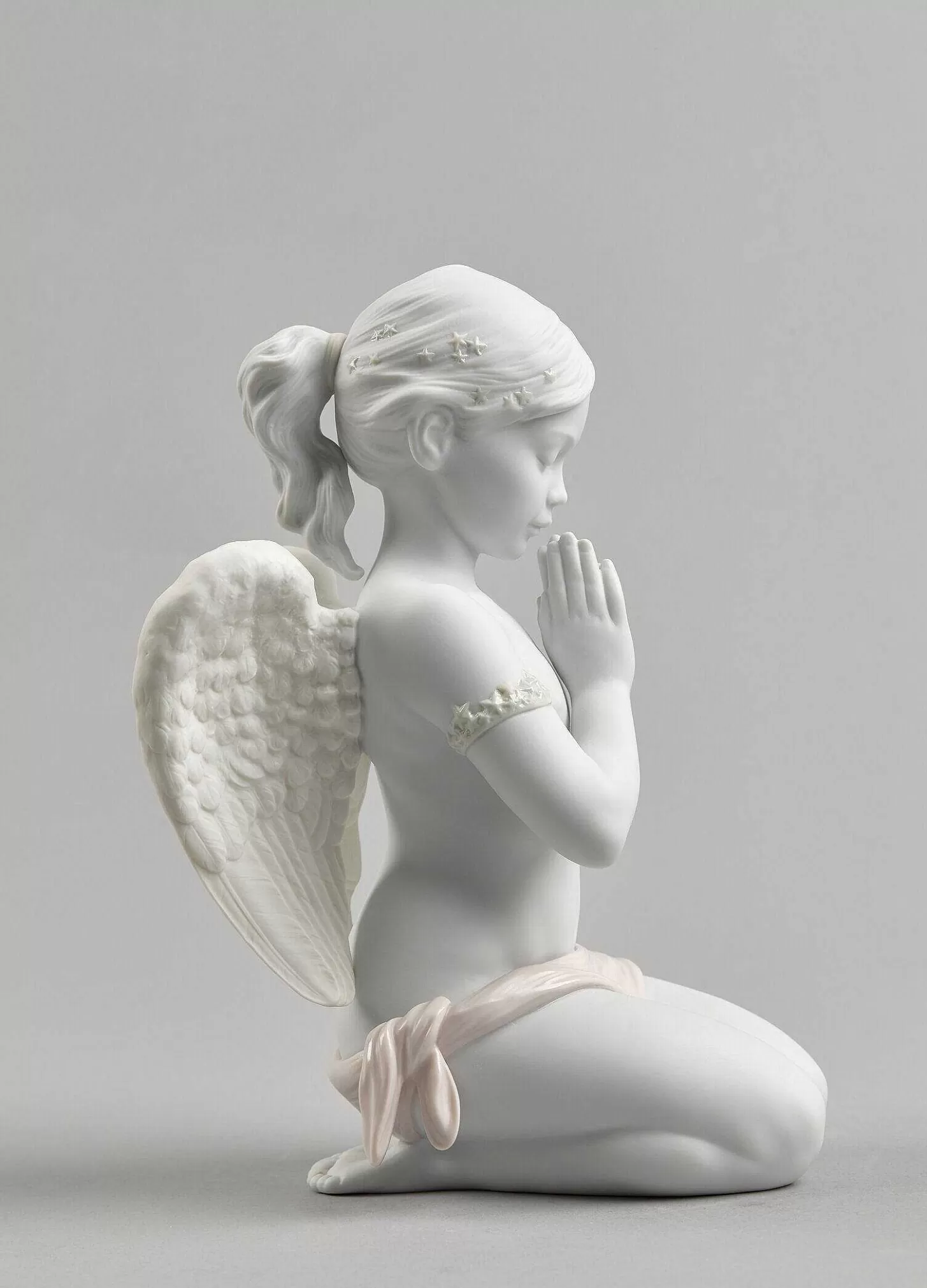 Lladró Heavenly Prayer Angel Figurine^ Angels