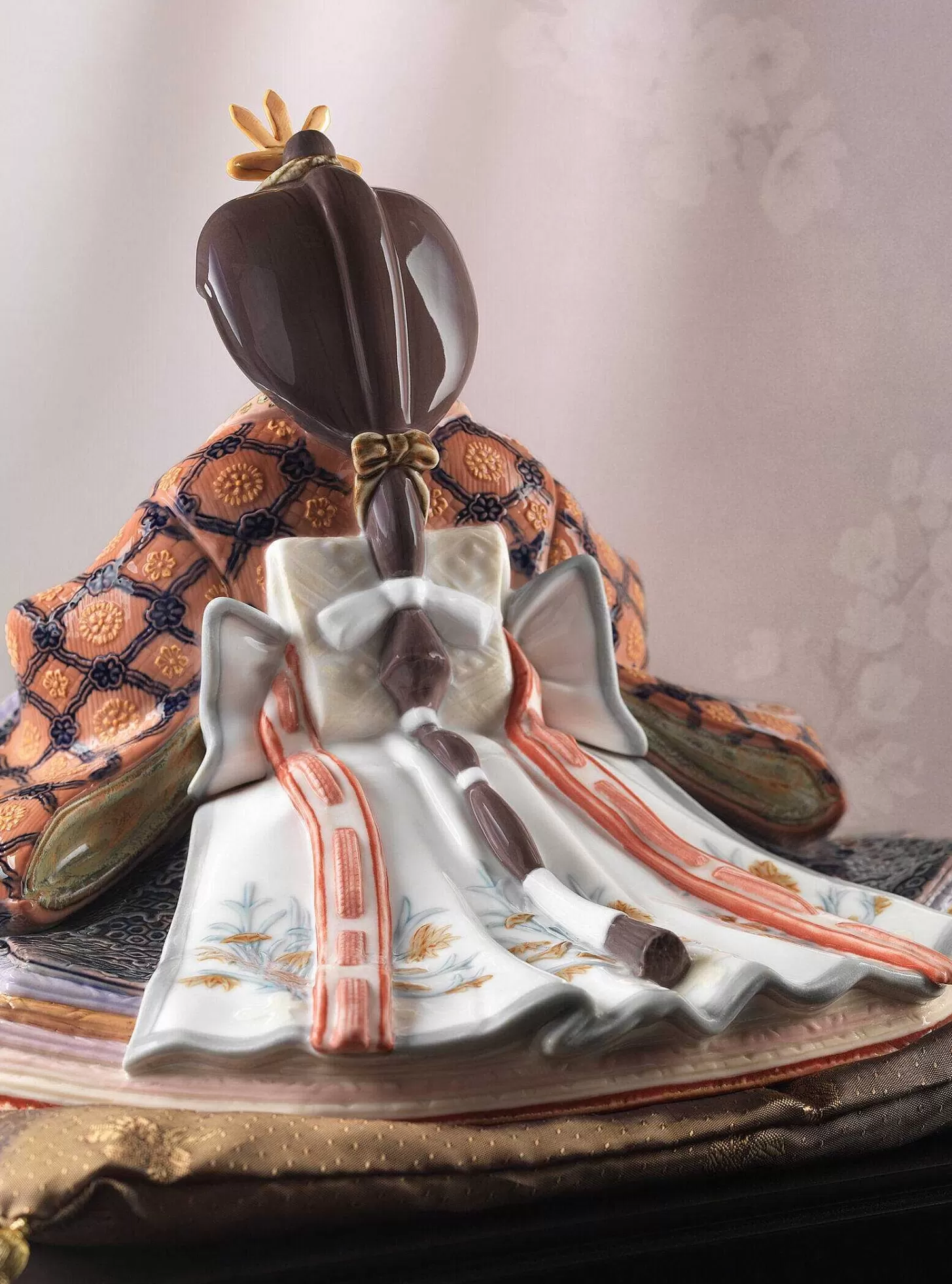 Lladró Hina Dolls - Empress Sculpture. Limited Edition^ High Porcelain