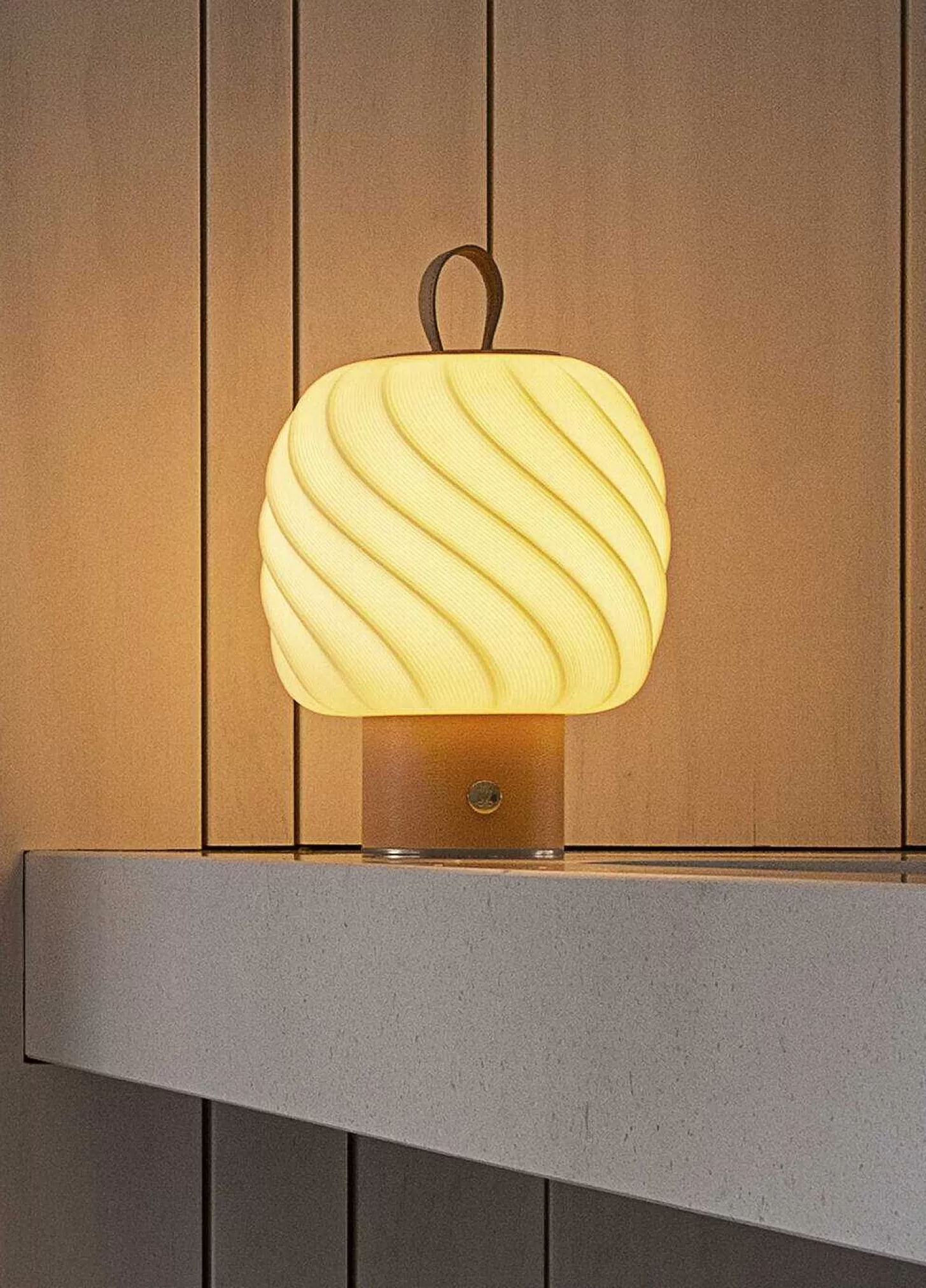 Lladró Ice Cream Portable Lamp. Medium. Nude^ Light & Scent