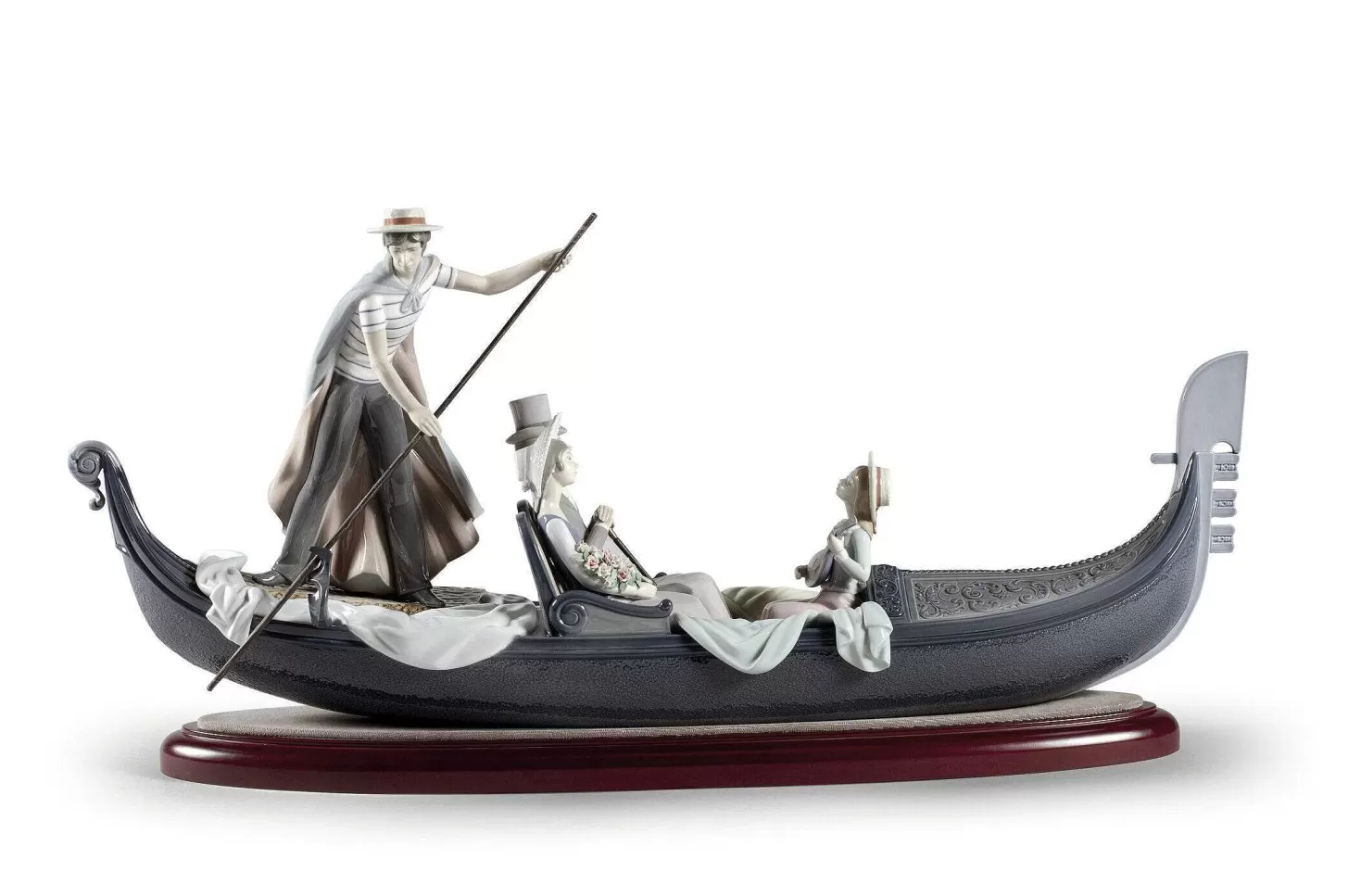 Lladró In The Gondola Couple Sculpture. Numbered Edition^ Love