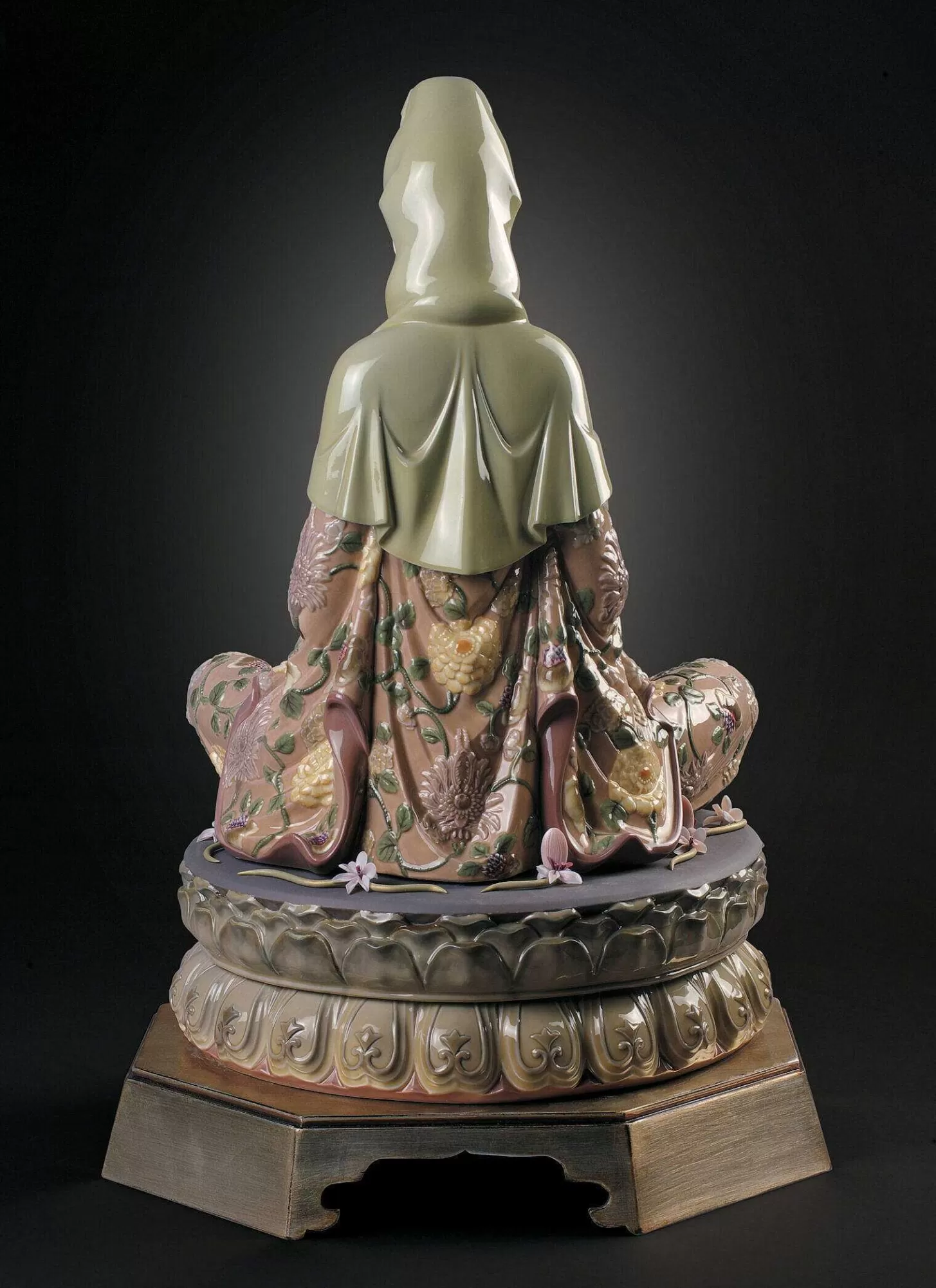Lladró Kwan Yin Sculpture. Limited Edition^ High Porcelain