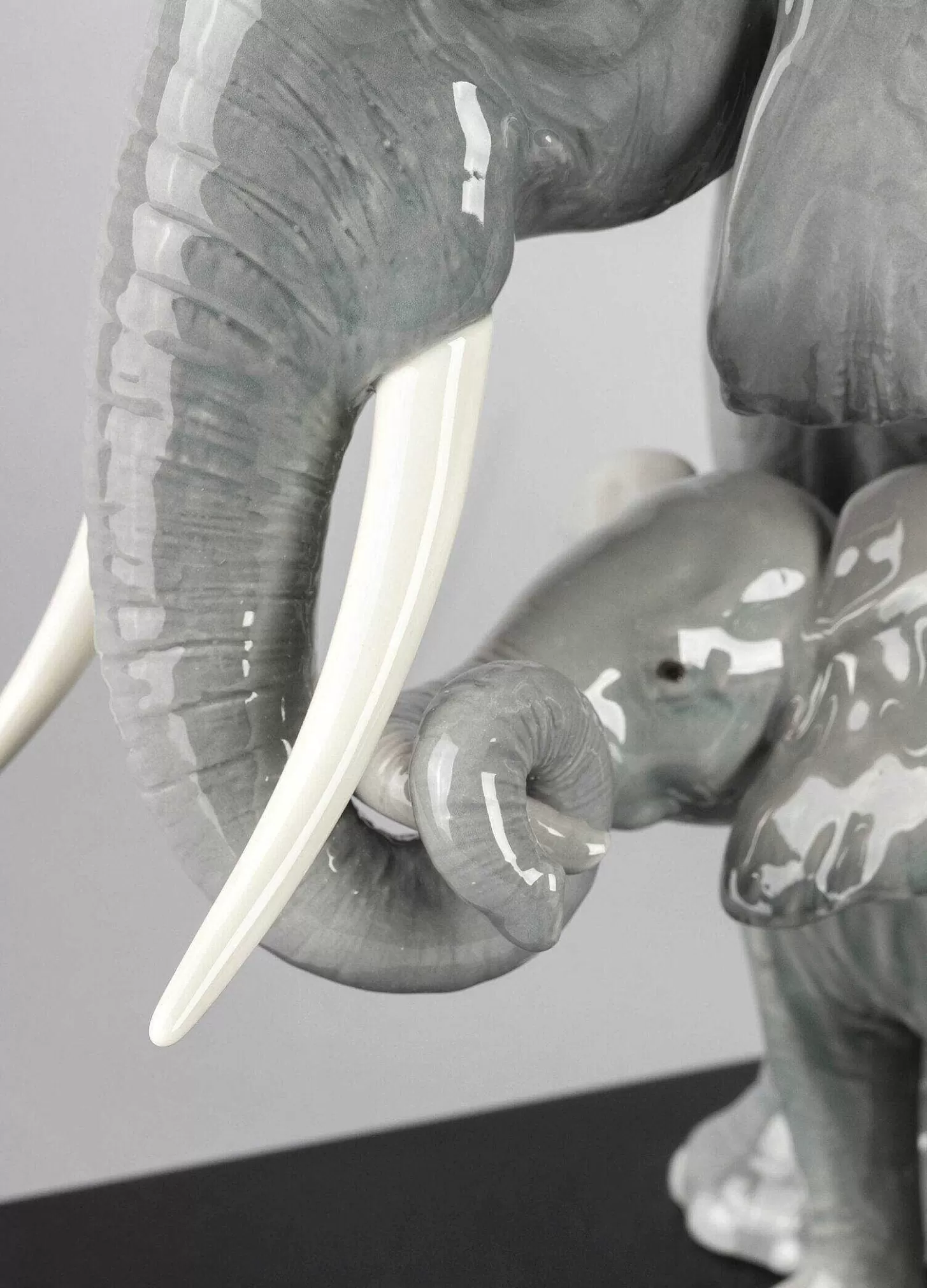 Lladró Leading The Way Elephants Sculpture^ Heritage