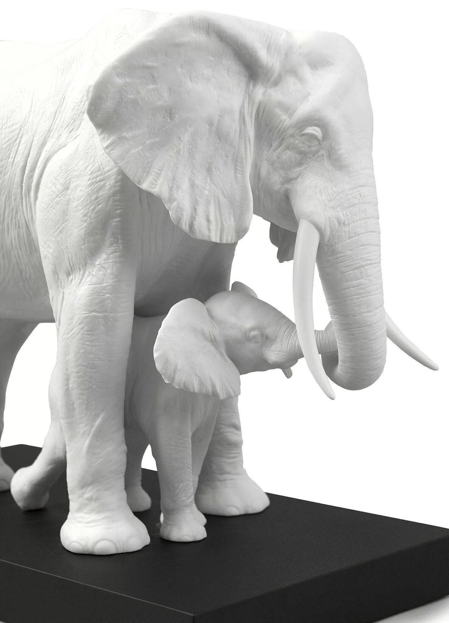 Lladró Leading The Way Elephants White Sculpture^ Heritage