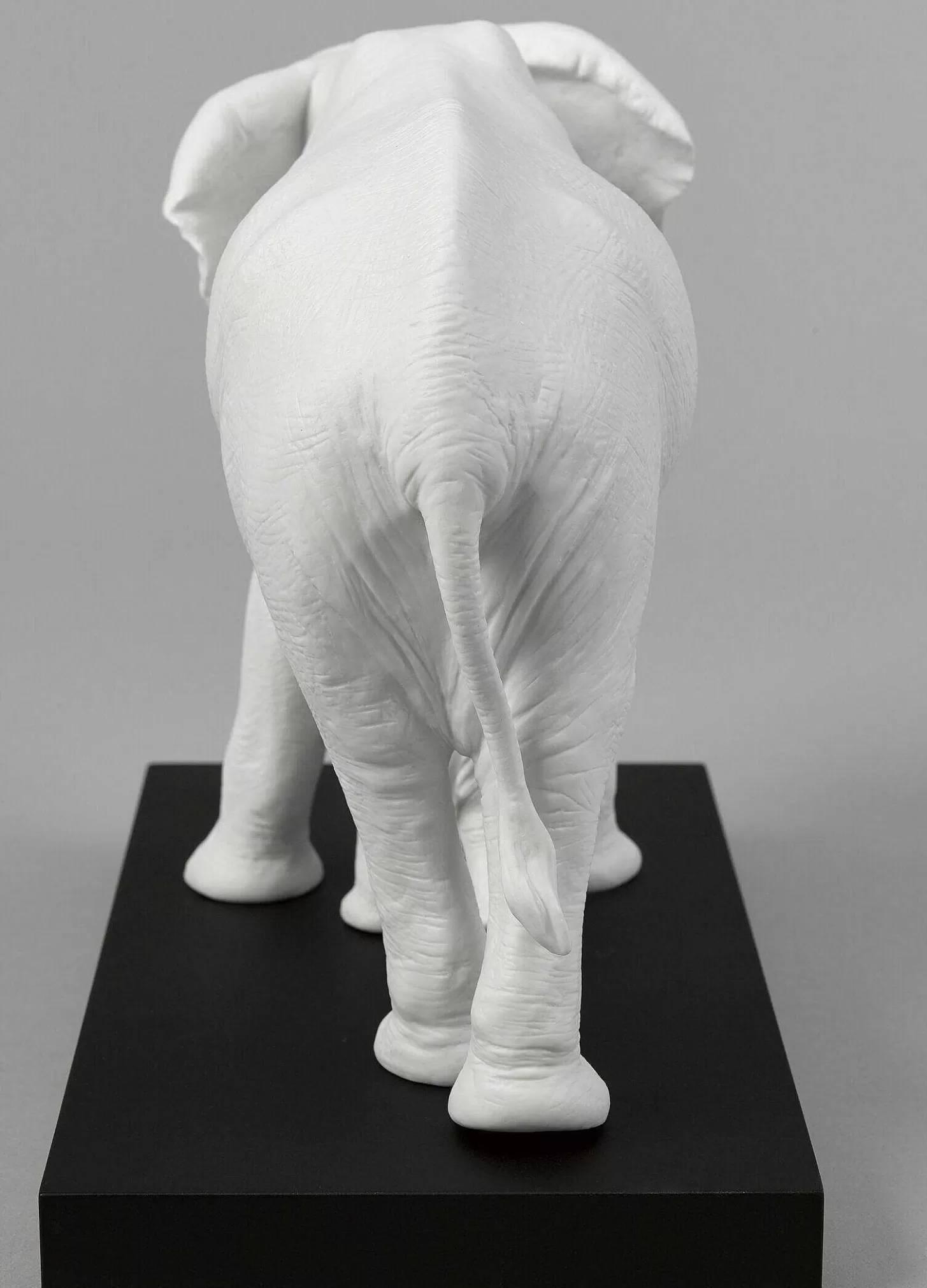 Lladró Leading The Way Elephants White Sculpture^ Heritage
