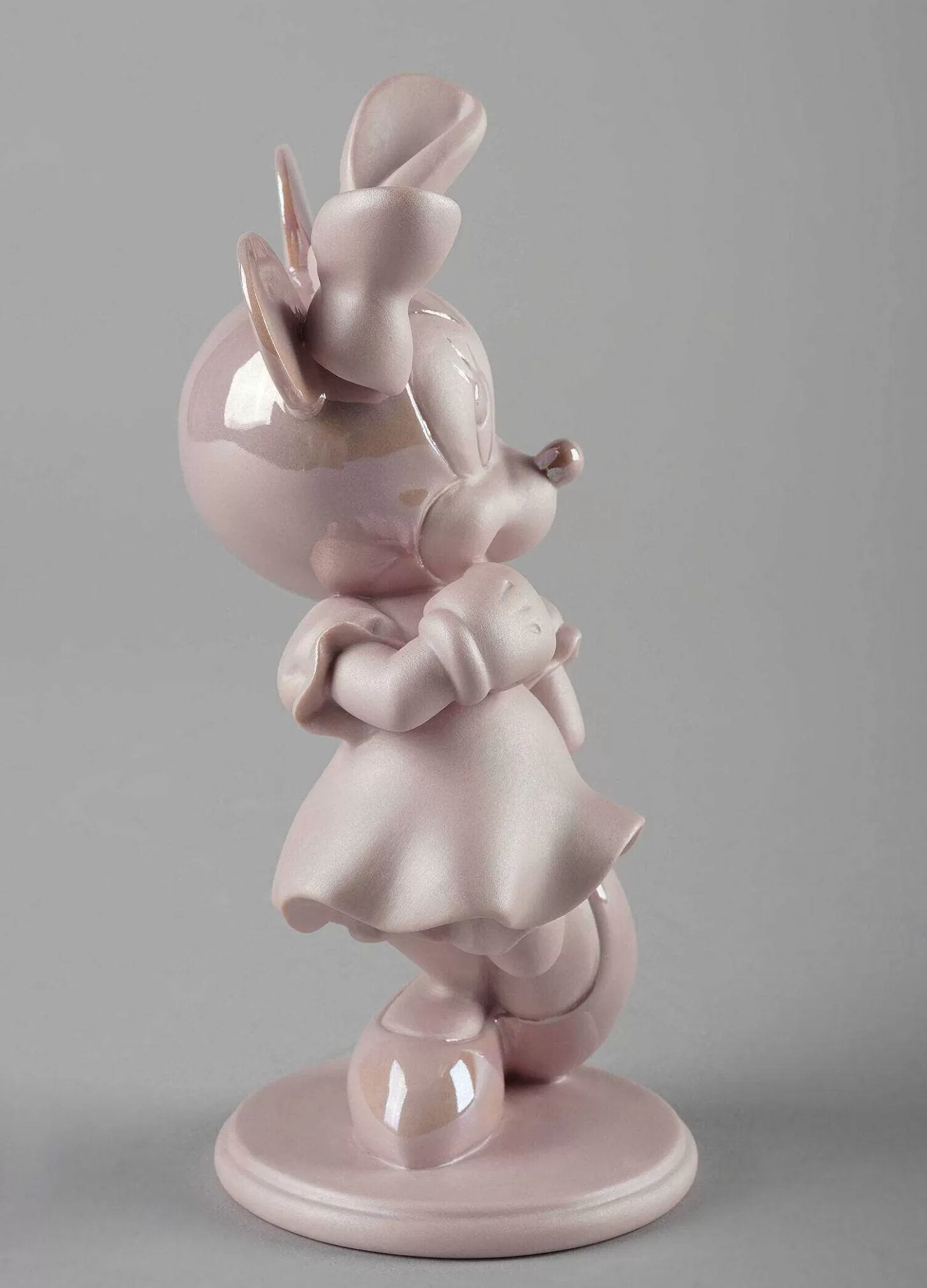 Lladró Minnie Mouse Figurine. Pink^ Design