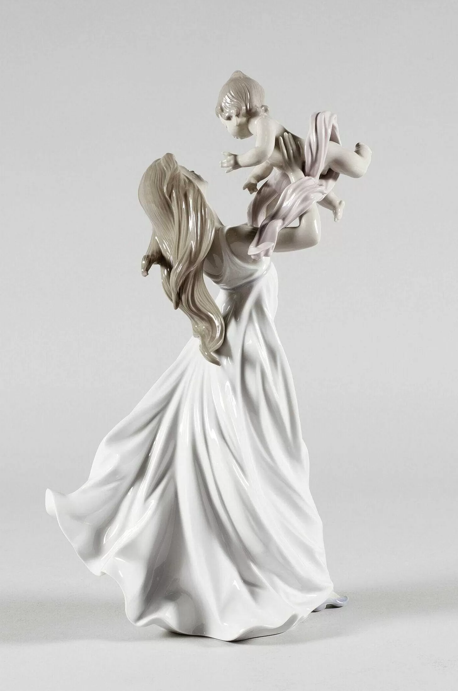 Lladró My Little Sweetie Mother Figurine^ Heritage