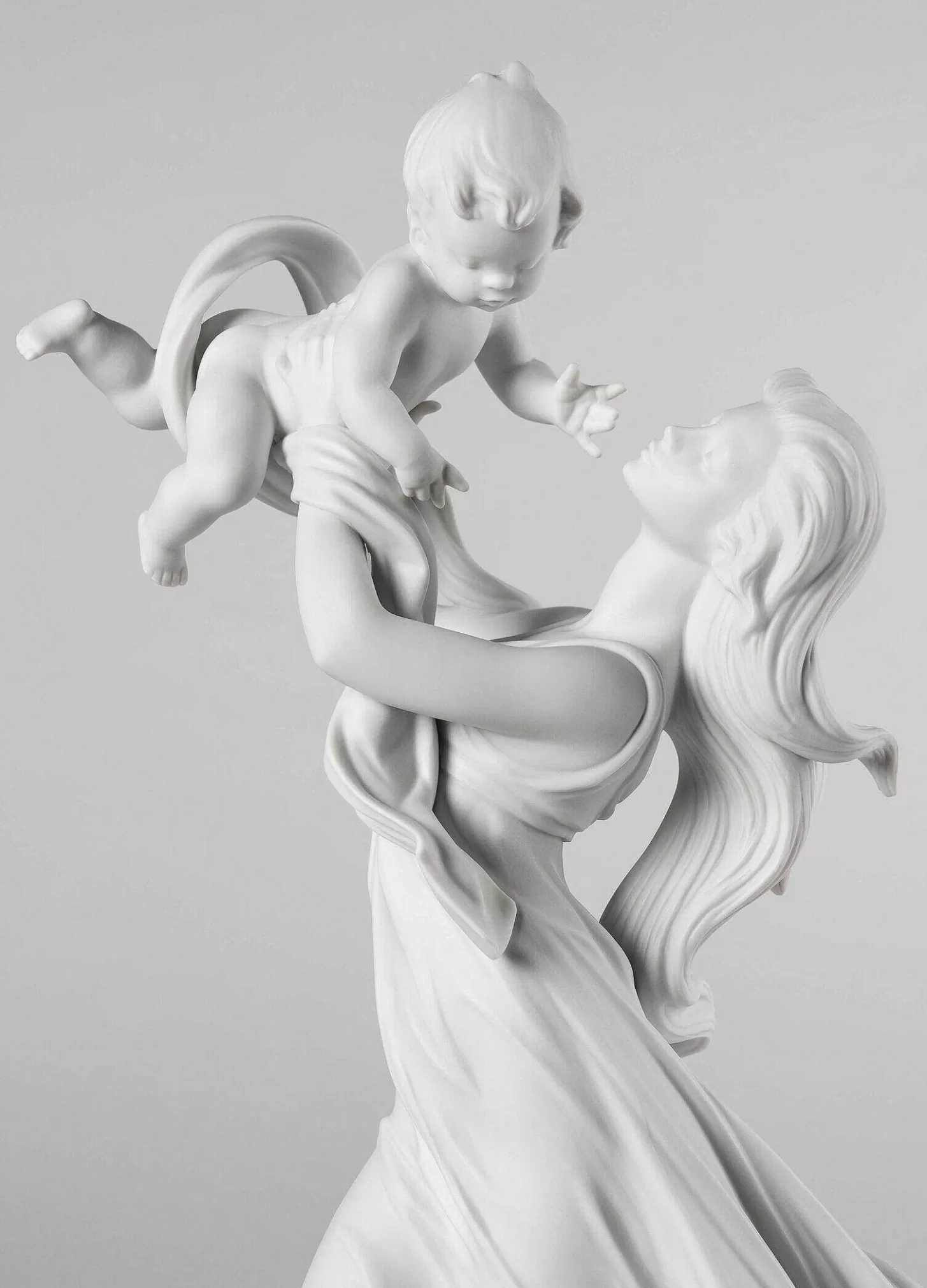 Lladró My Little Sweetie Mother Figurine. Matte White^ Heritage