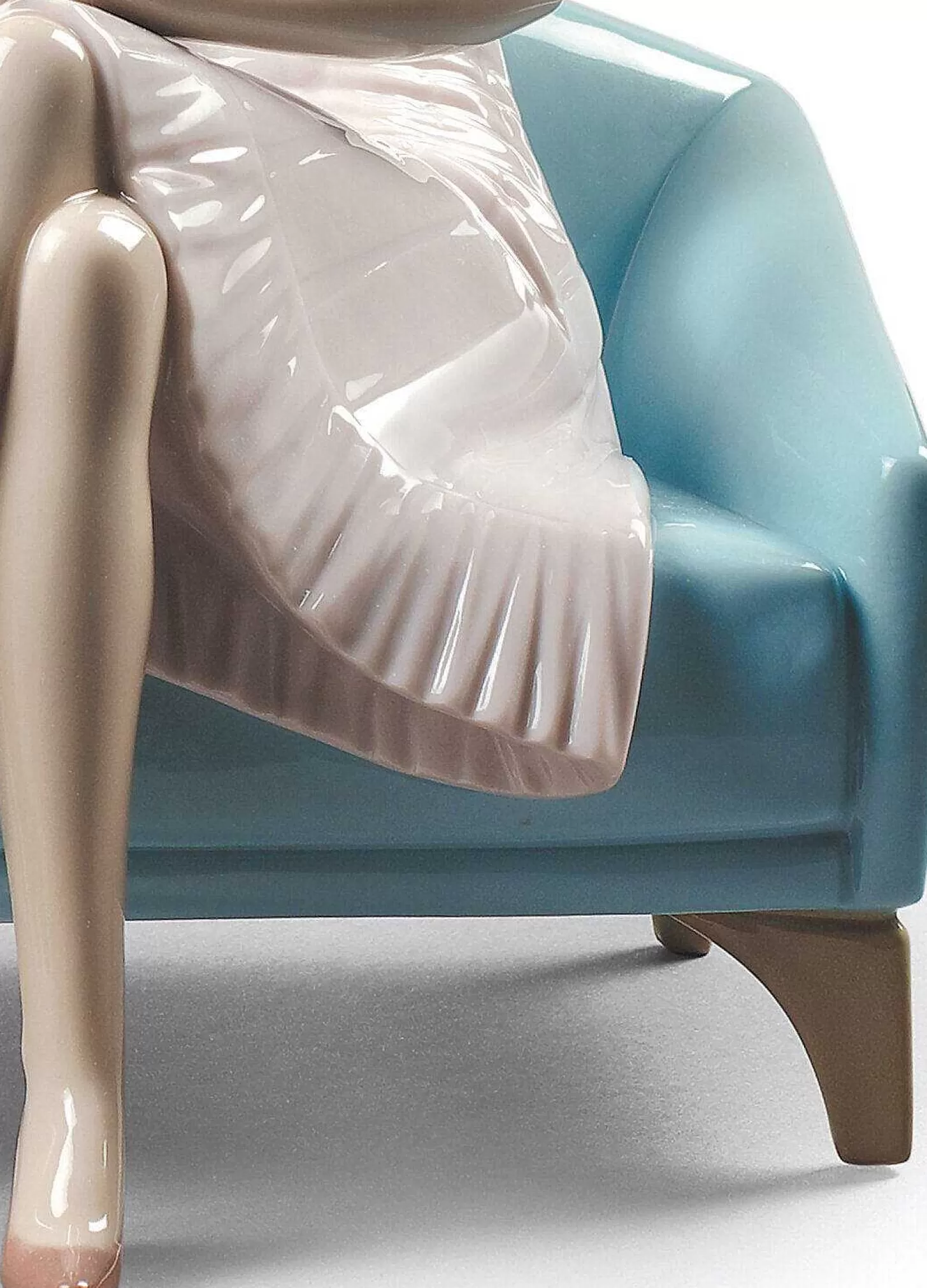 Lladró Our Reading Moment Mother Figurine^ Heritage
