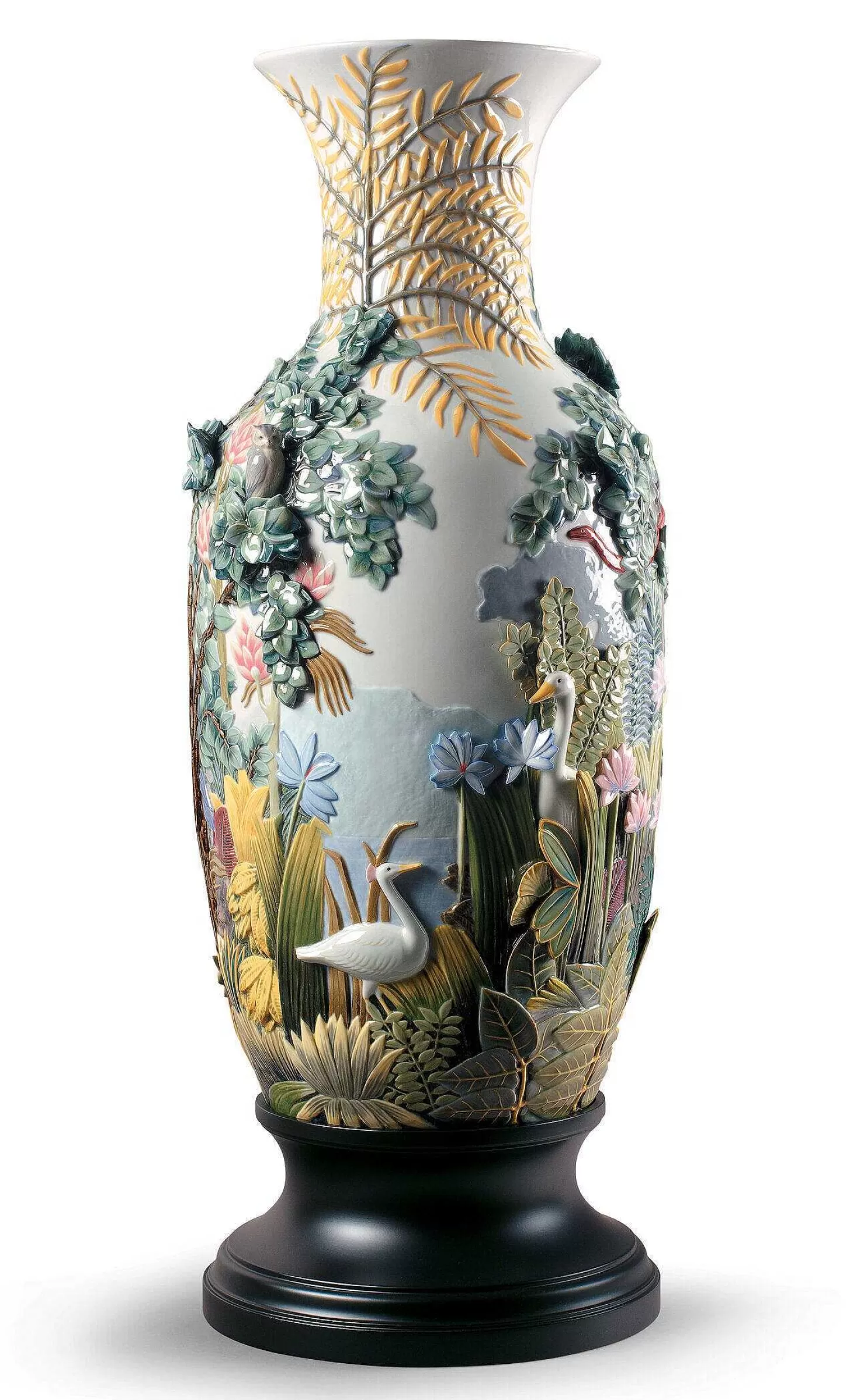 Lladró Paradise Vase Animal Life Figurine. Limited Edition^ Mexican Culture