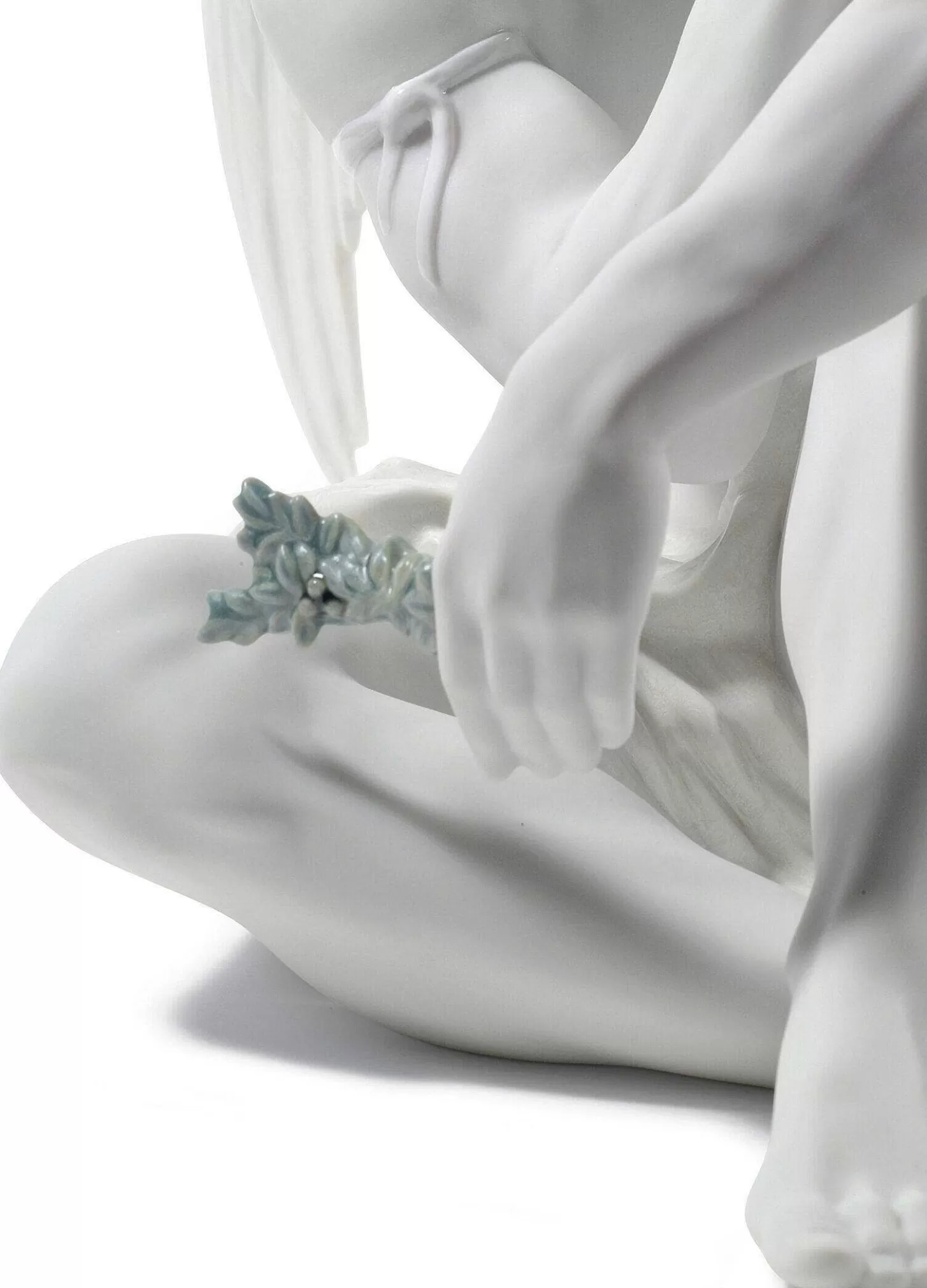 Lladró Protective Angel Figurine^ Gifts