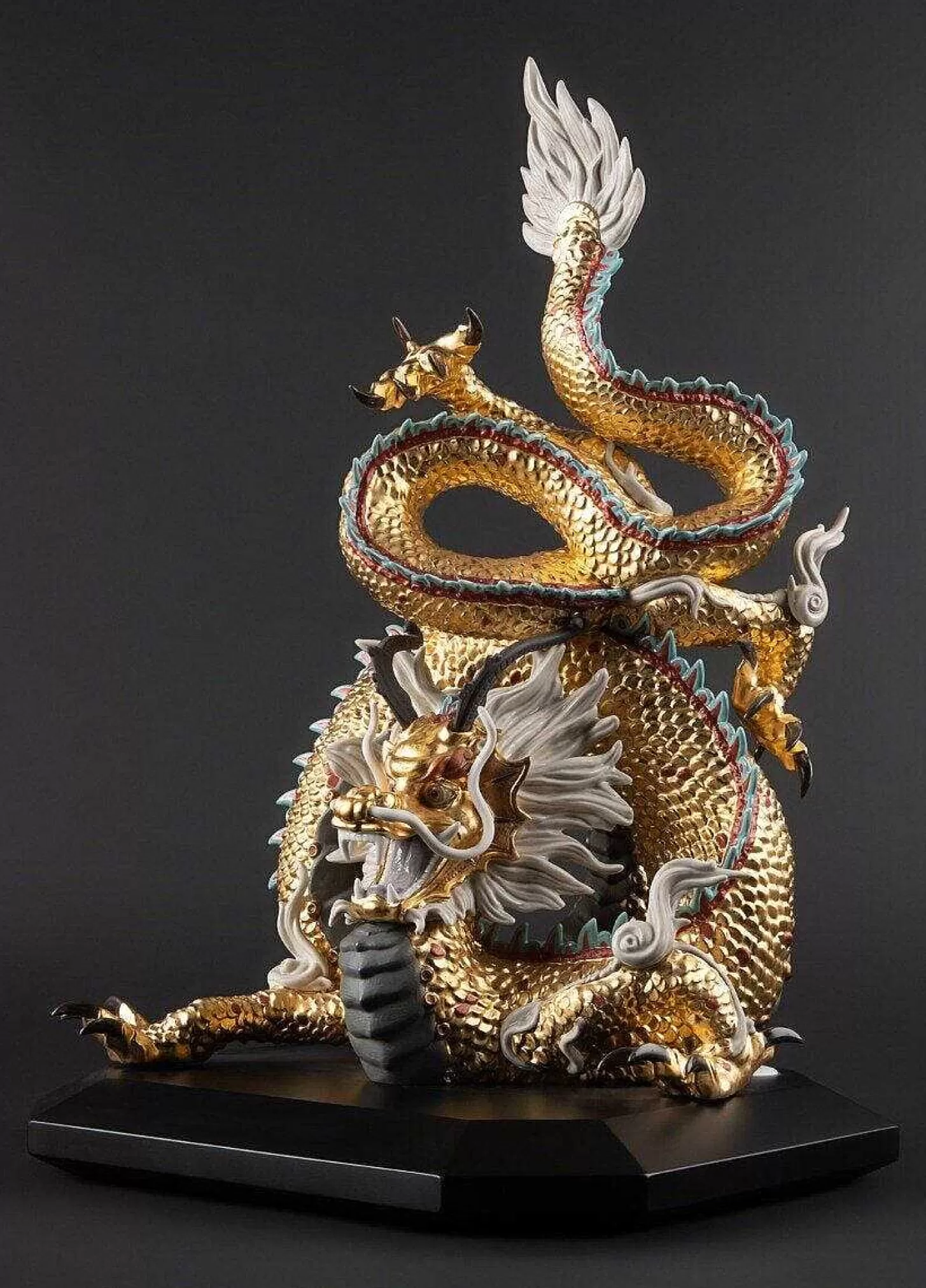 Lladró Protective Dragon Sculpture. Gold. Special Edition. Limited Edition^ High Porcelain