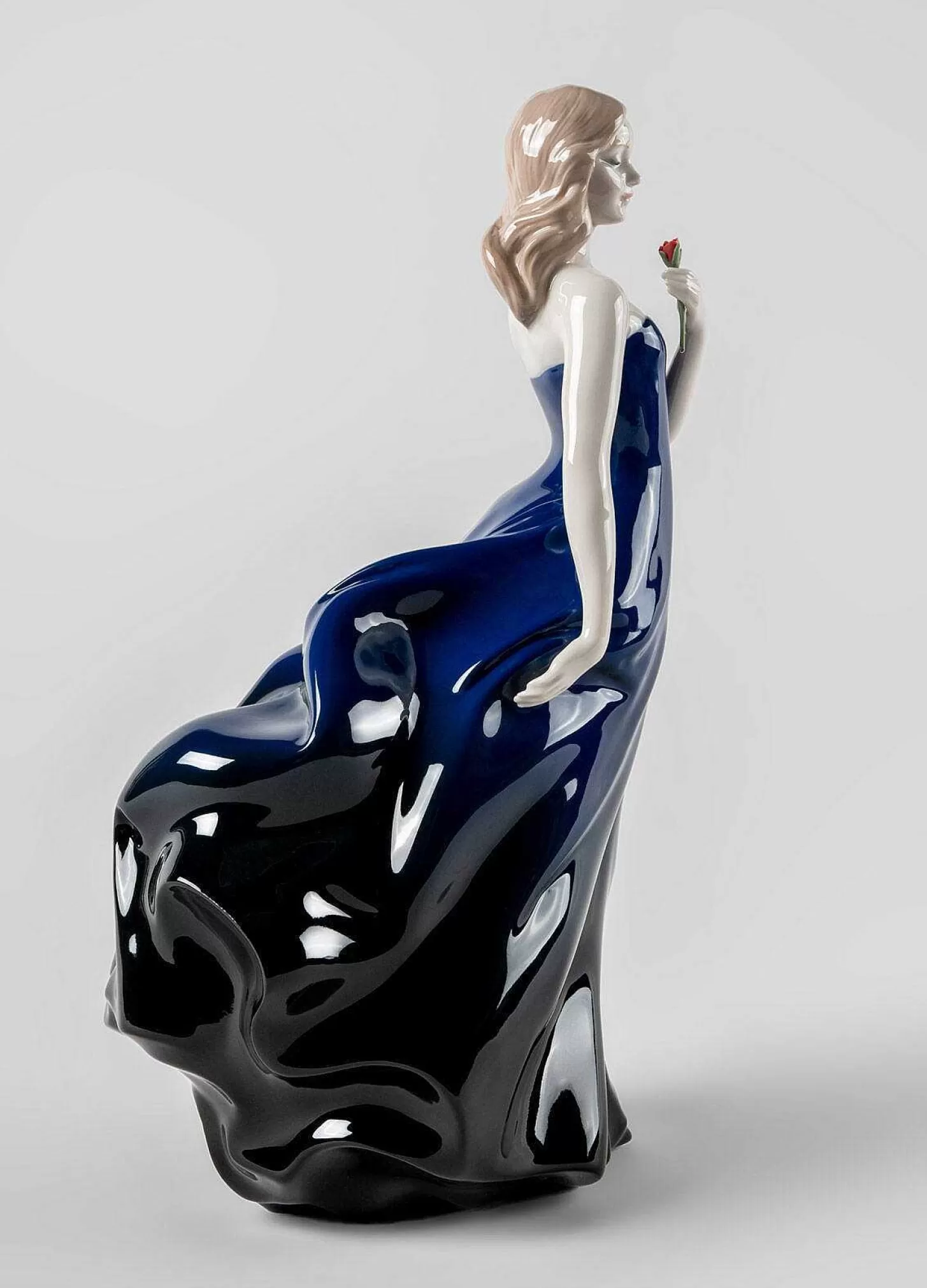 Lladró Rose Ball Sculpture^ Heritage