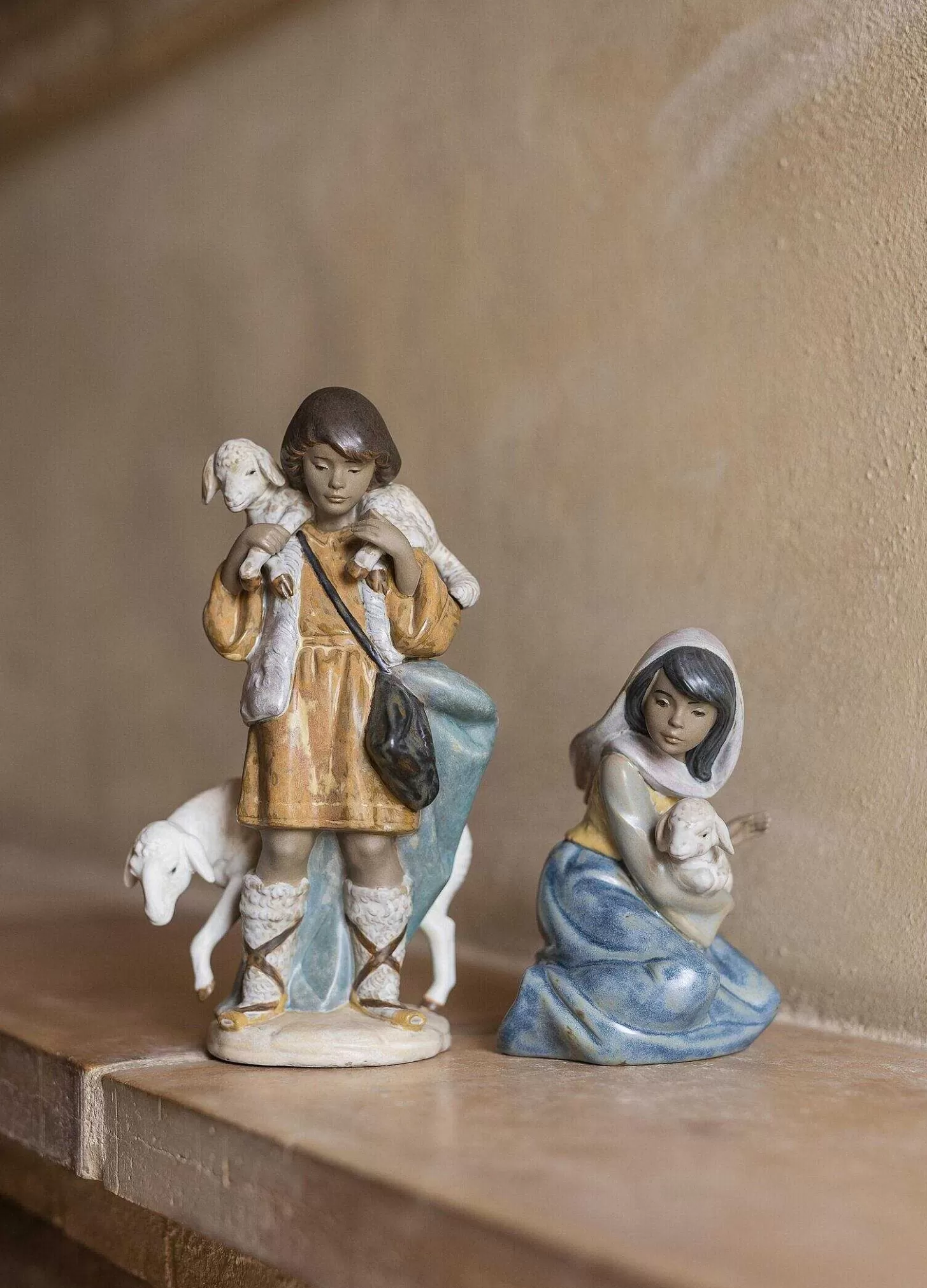 Lladró Shepherd Boy Nativity Figurine. Gres^ Christianity