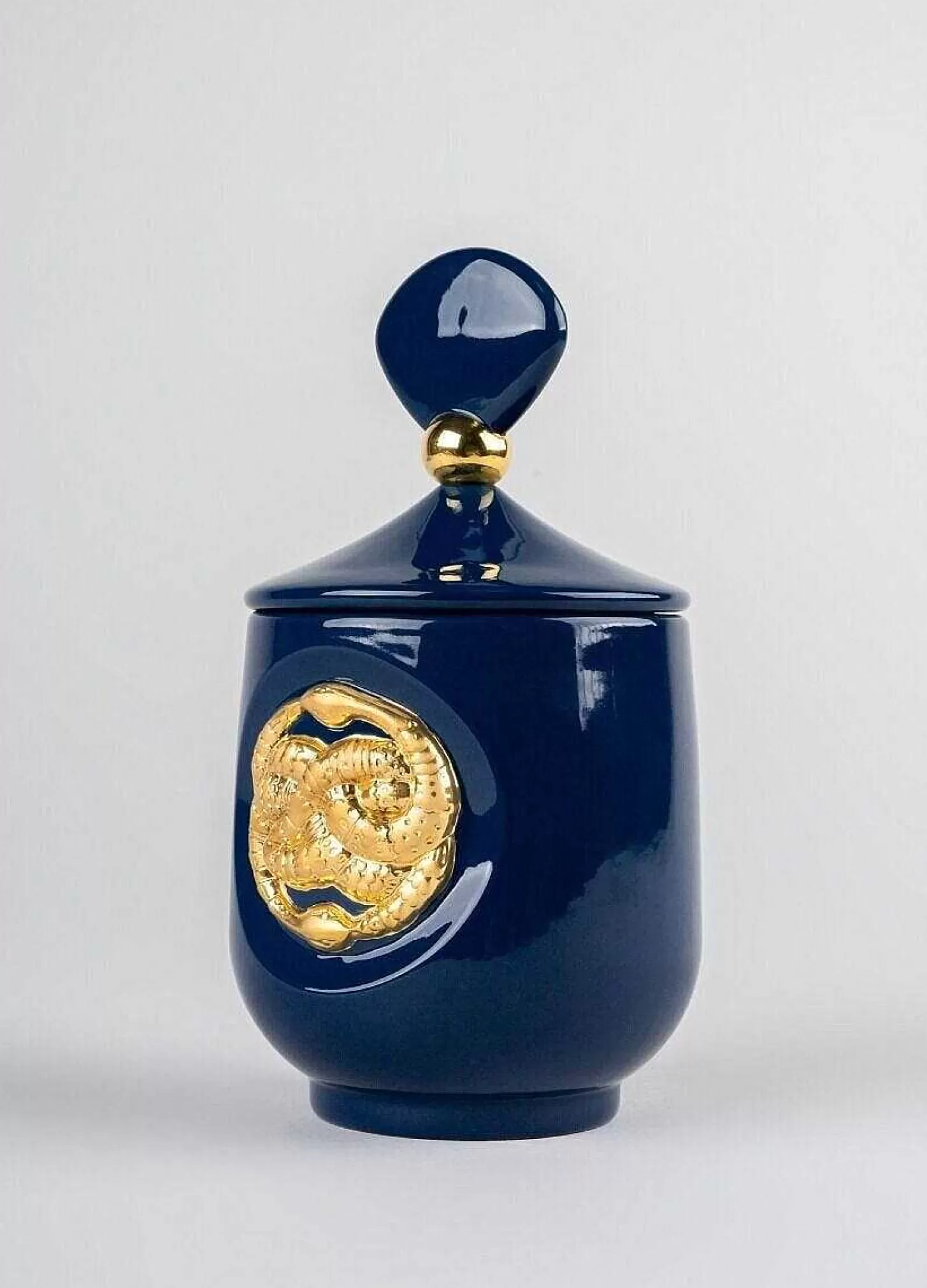Lladró Snake Candle Luxurious Animals. A Secret Orient Scent^ Light & Scent