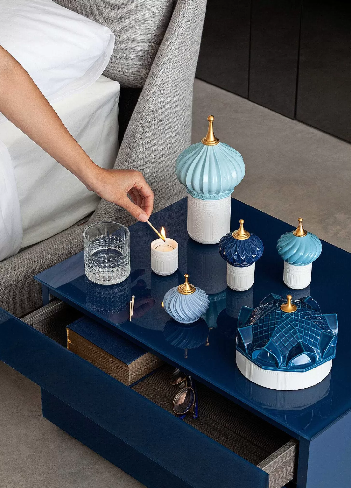 Lladró South Tower Candle 1001 Lights. Unbreakable Spirit Scent^ Light & Scent