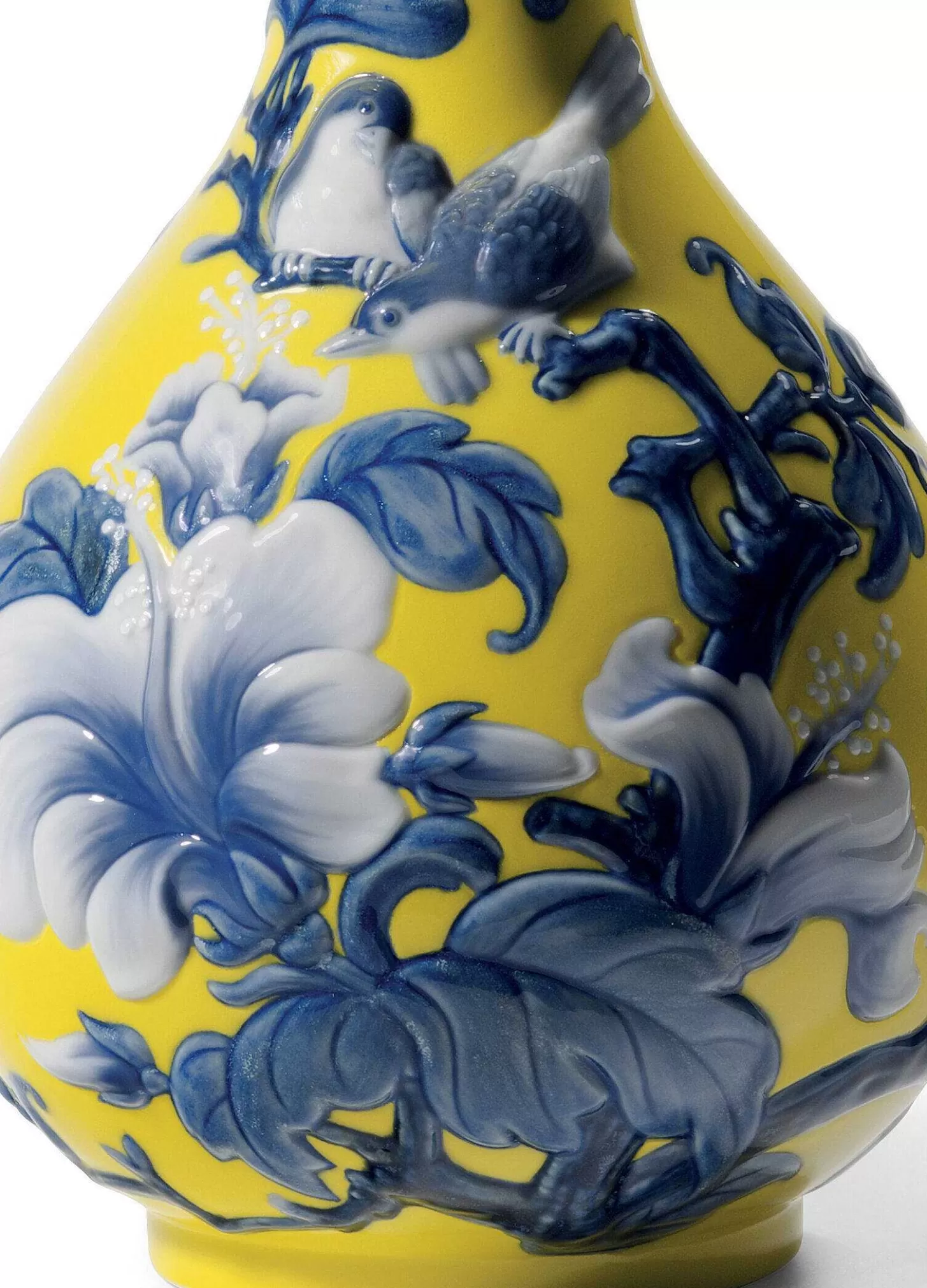 Lladró Sparrows Vase. Yellow^ Gifts
