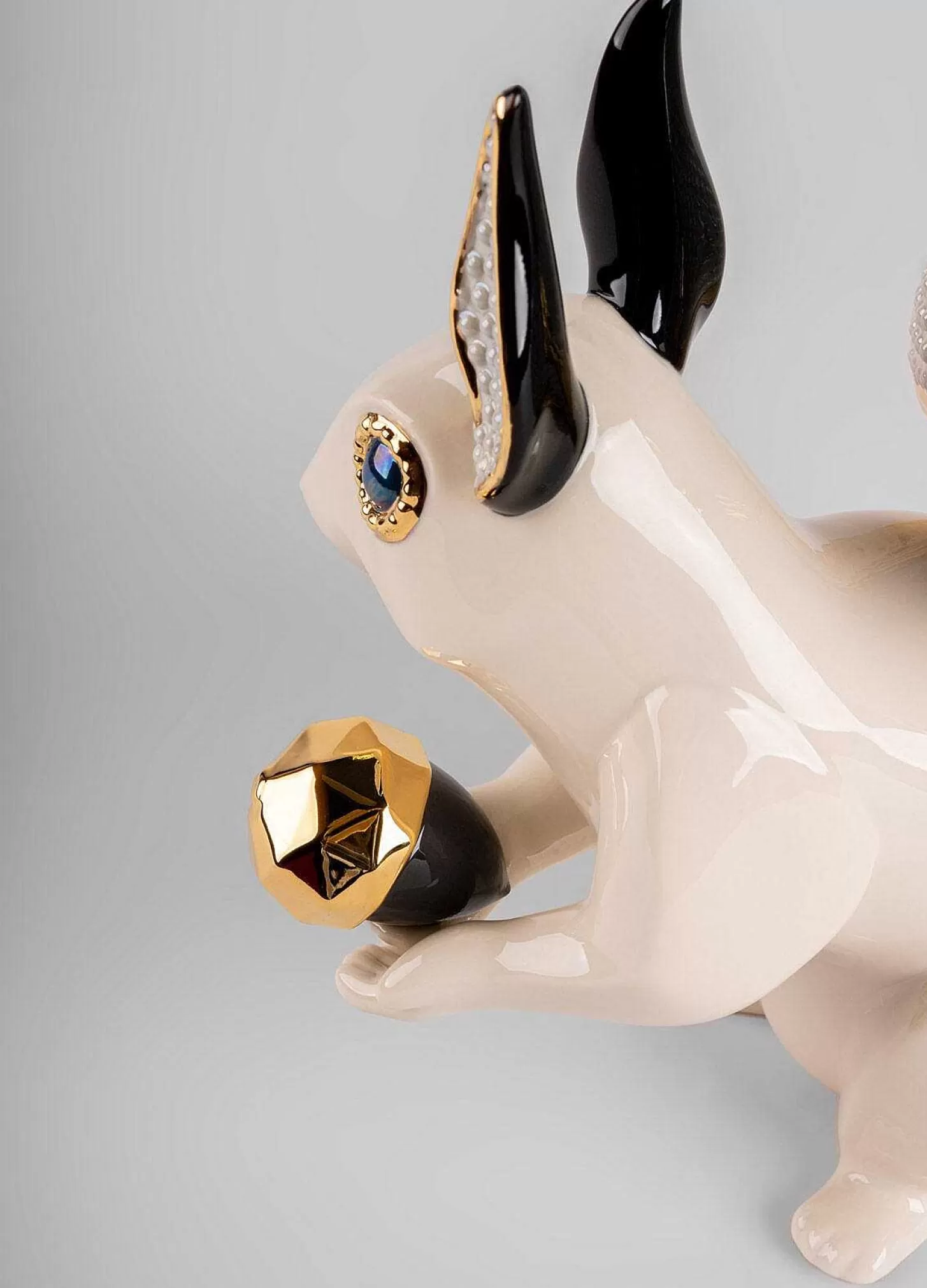 Lladró Squirrel Jewel Sculpture^ Design