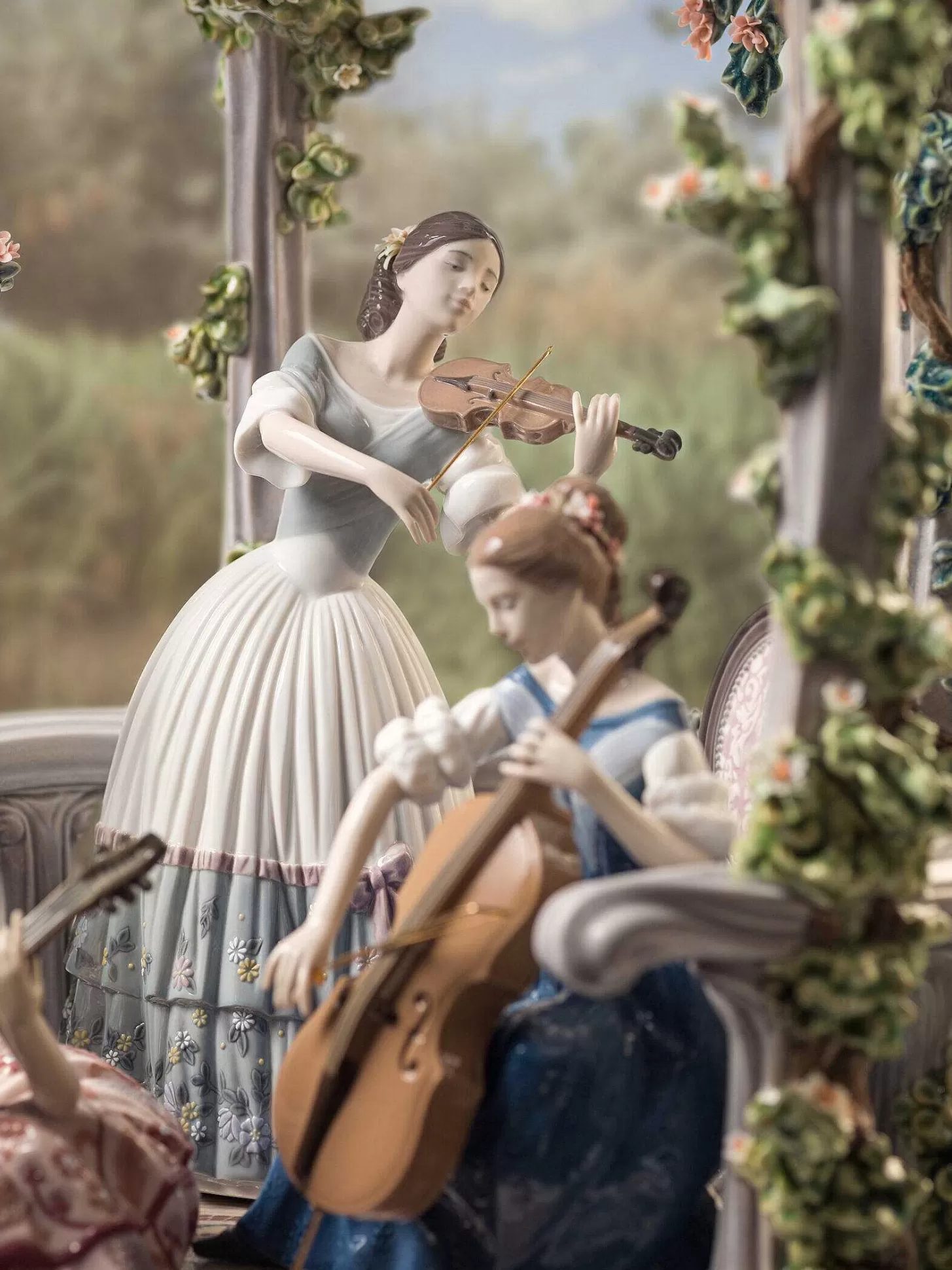 Lladró Summertime Symphony Women Sculpture. Limited Edition^ High Porcelain