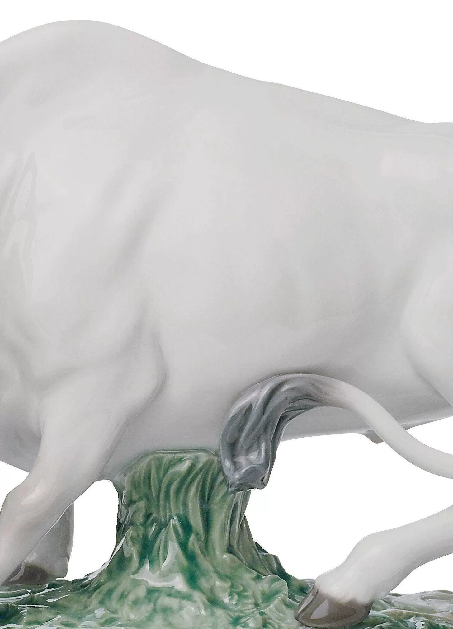 Lladró The Ox Figurine^ Animals