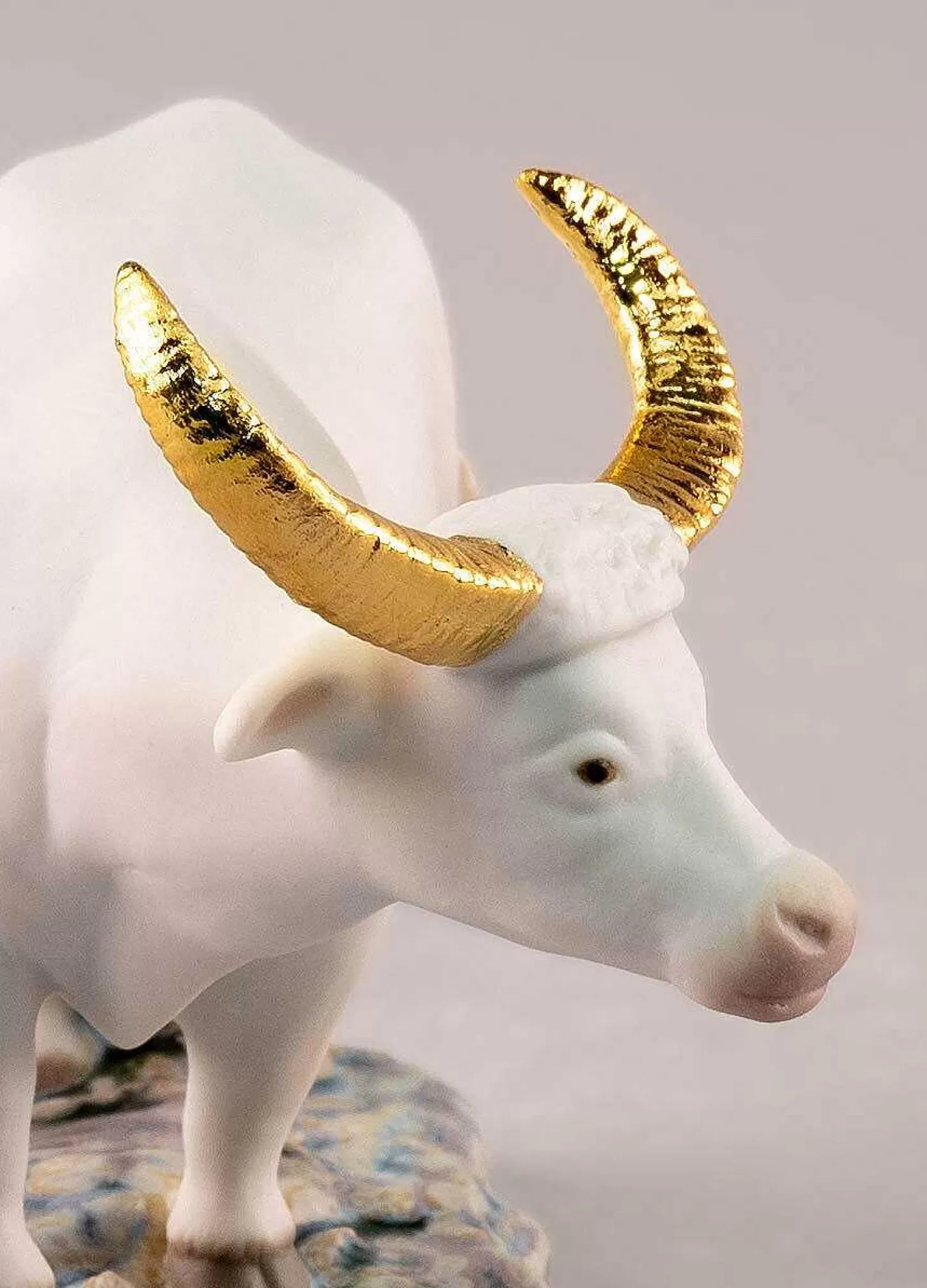 Lladró The Ox Mini Figurine^ Animals