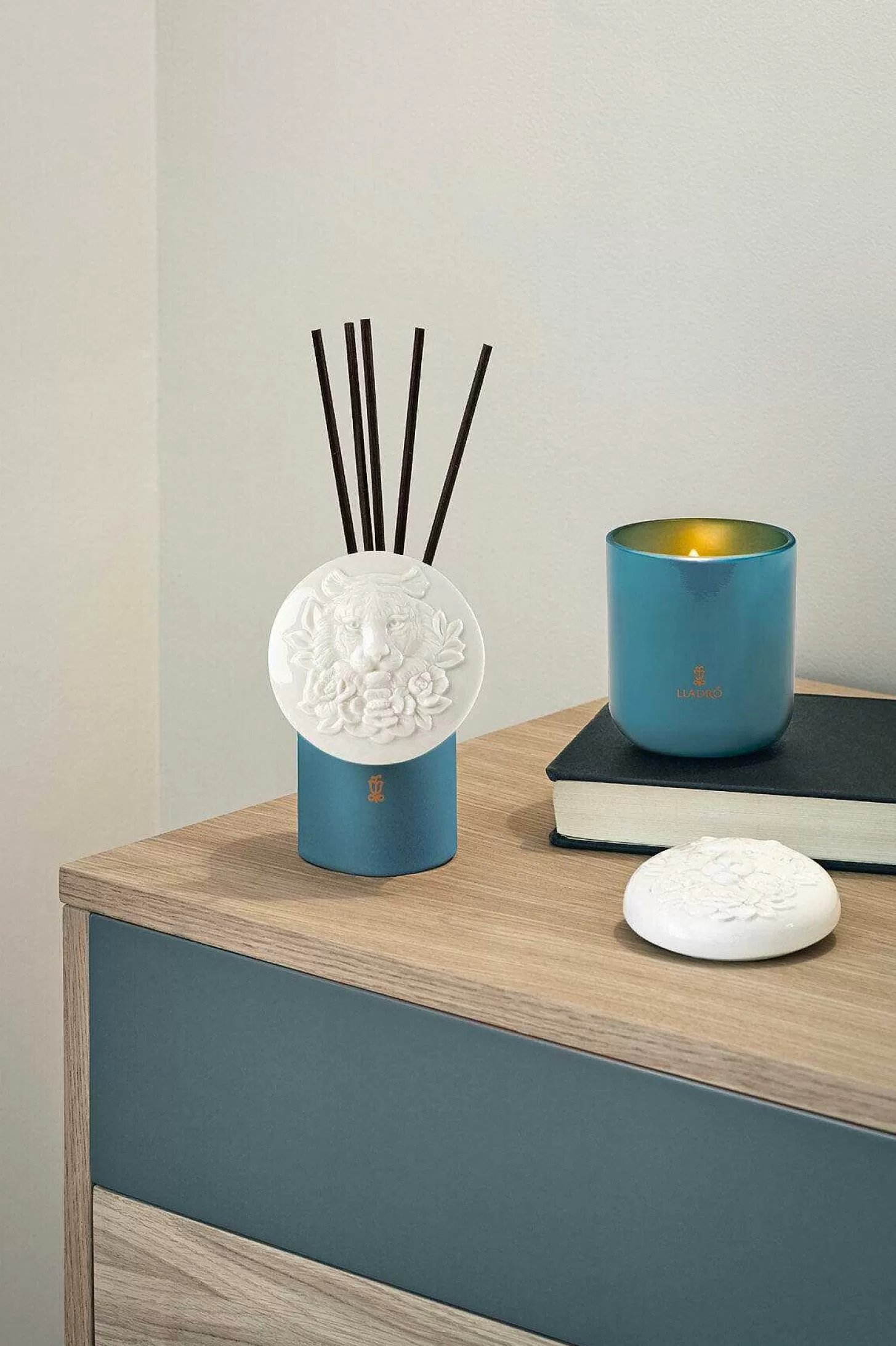 Lladró Tiger Candle - Moonlight^ Gifts