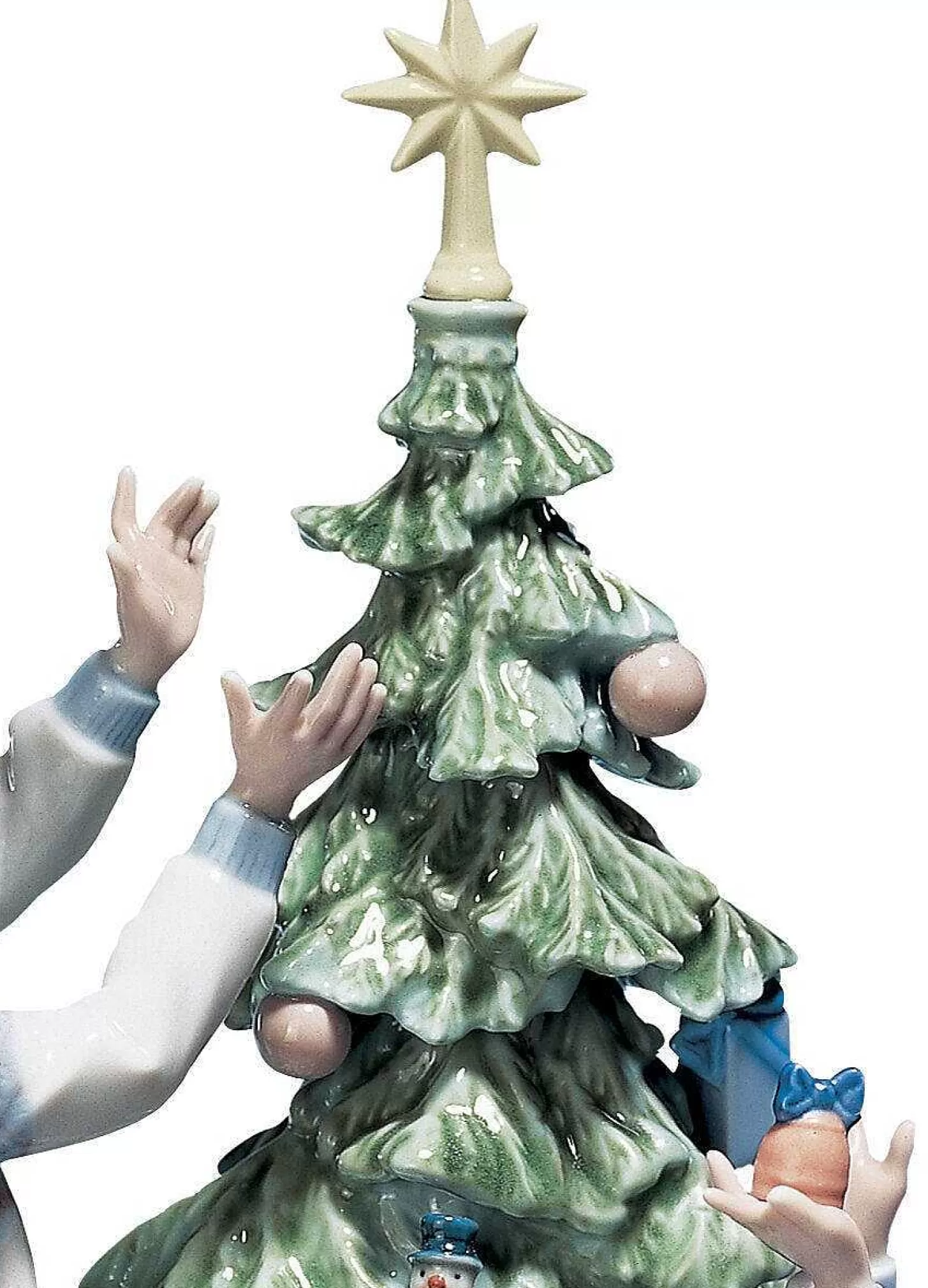 Lladró Trimming The Tree Figurine^ Children