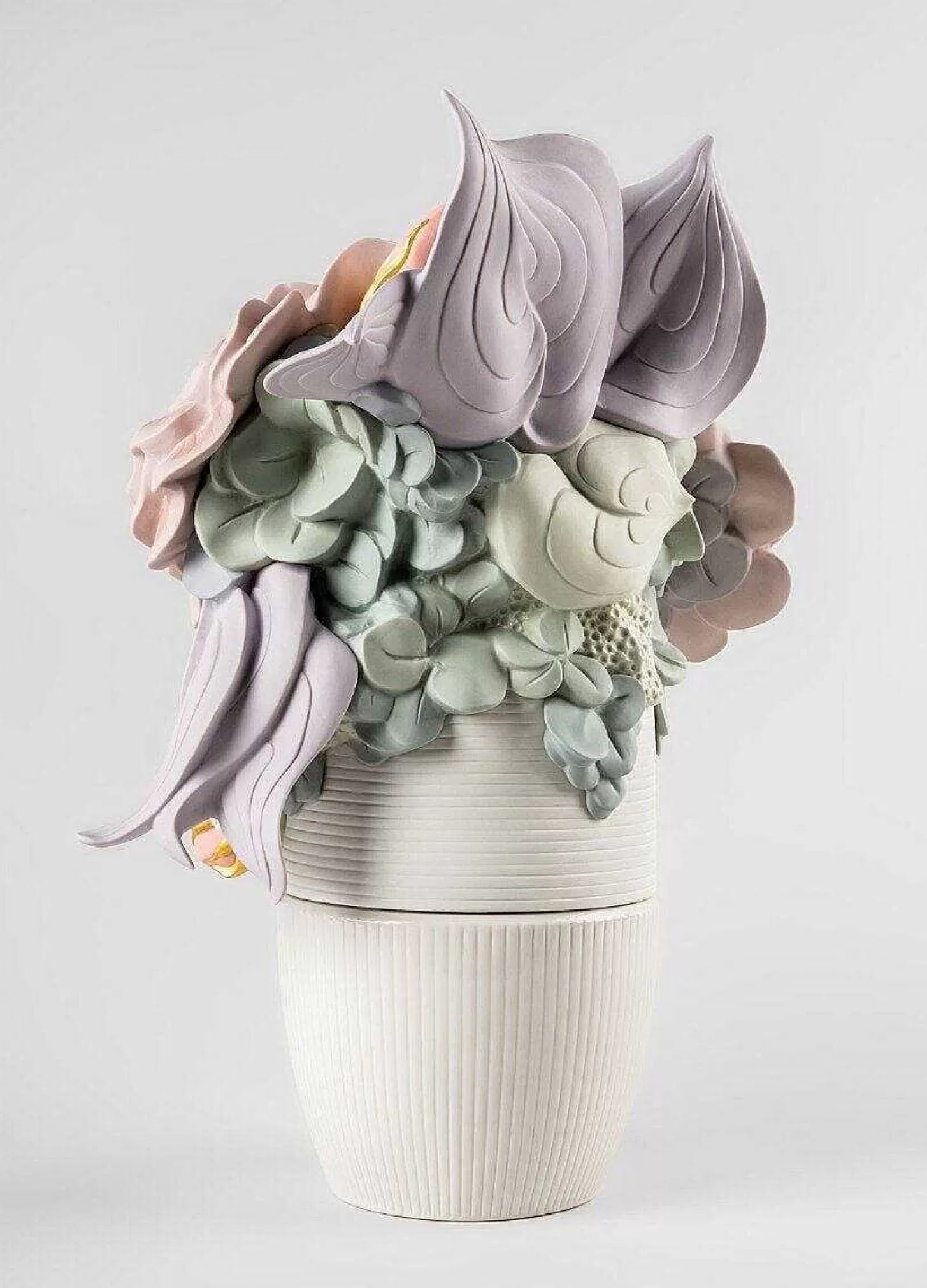 Lladró Vase With Flowers. Pink^ Gifts